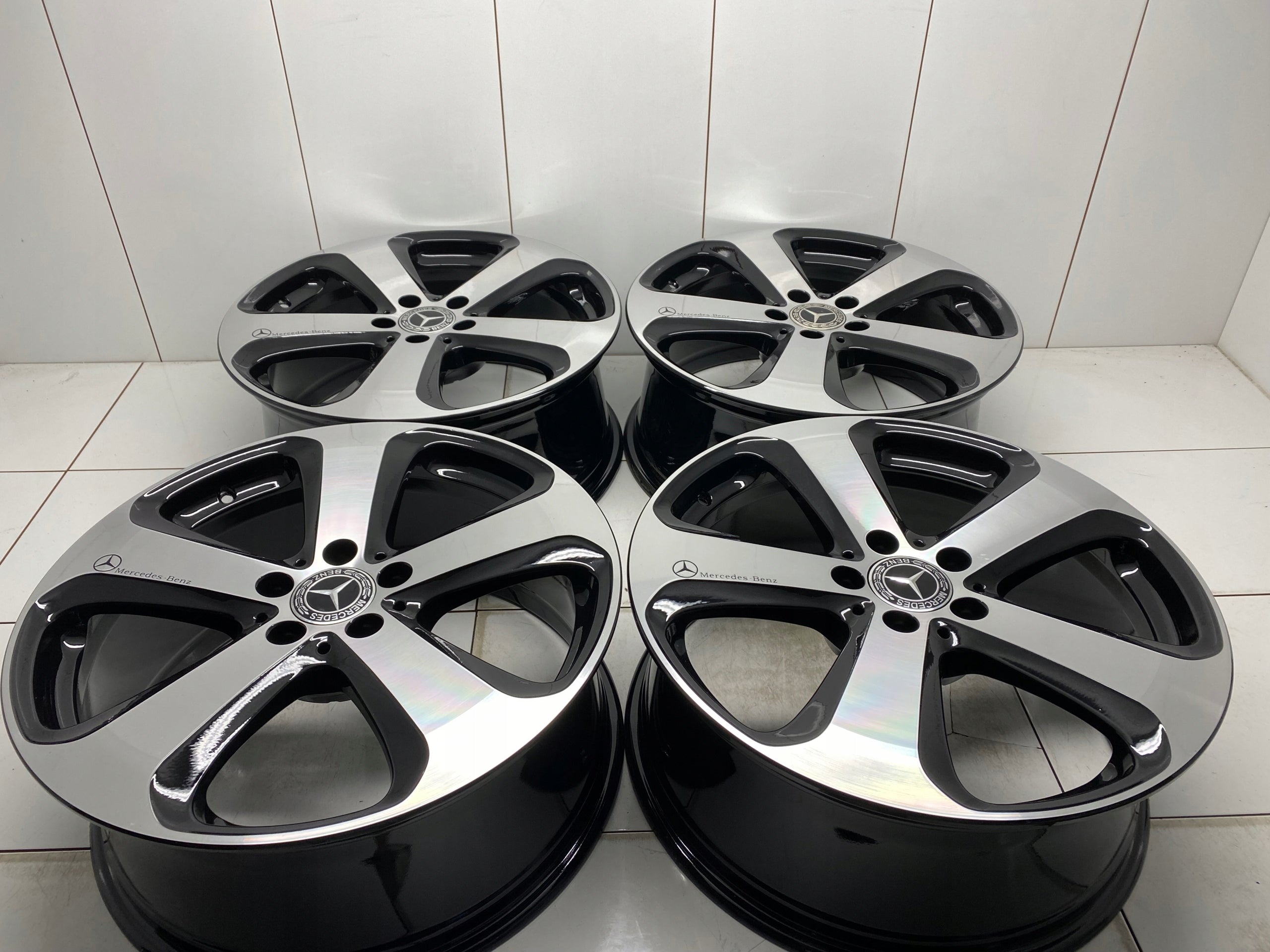 Alu Felge Mercedes-Benz H247 Aluminum rim 19 Zoll 8.0J 5x112 38ET