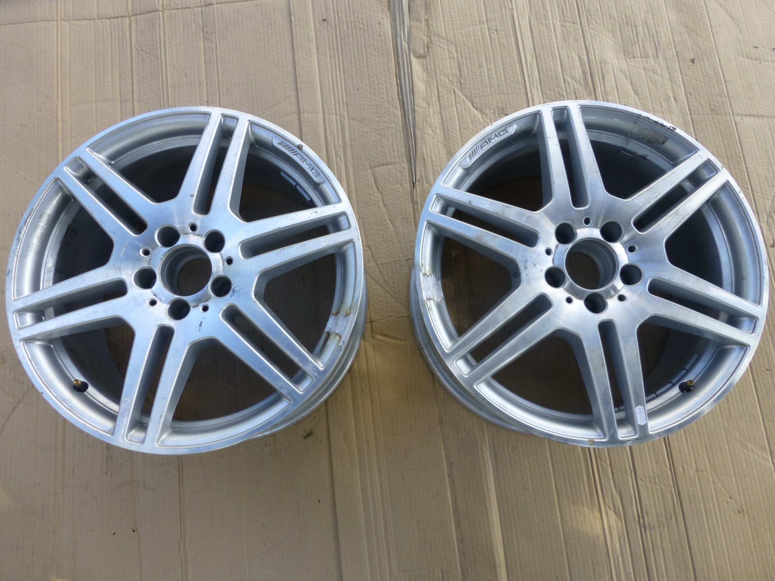 1x Alu Felge Mercedes-Benz W212 Aluminum rim 18 Zoll 8.5J 5x112