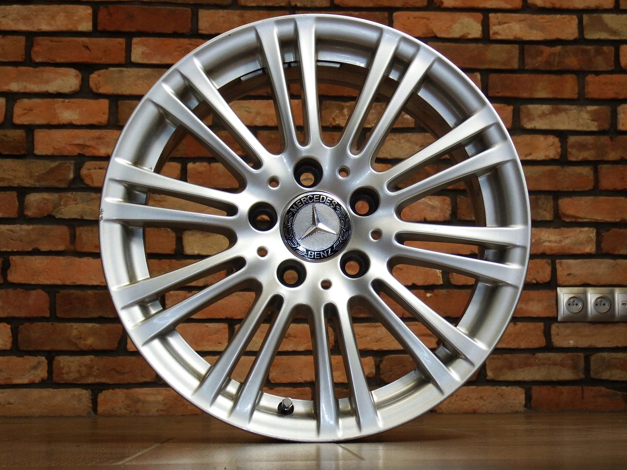 Alu Felge Mercedes-Benz W212 Aluminum rim 16 Zoll 7.5J 5x112 45ET