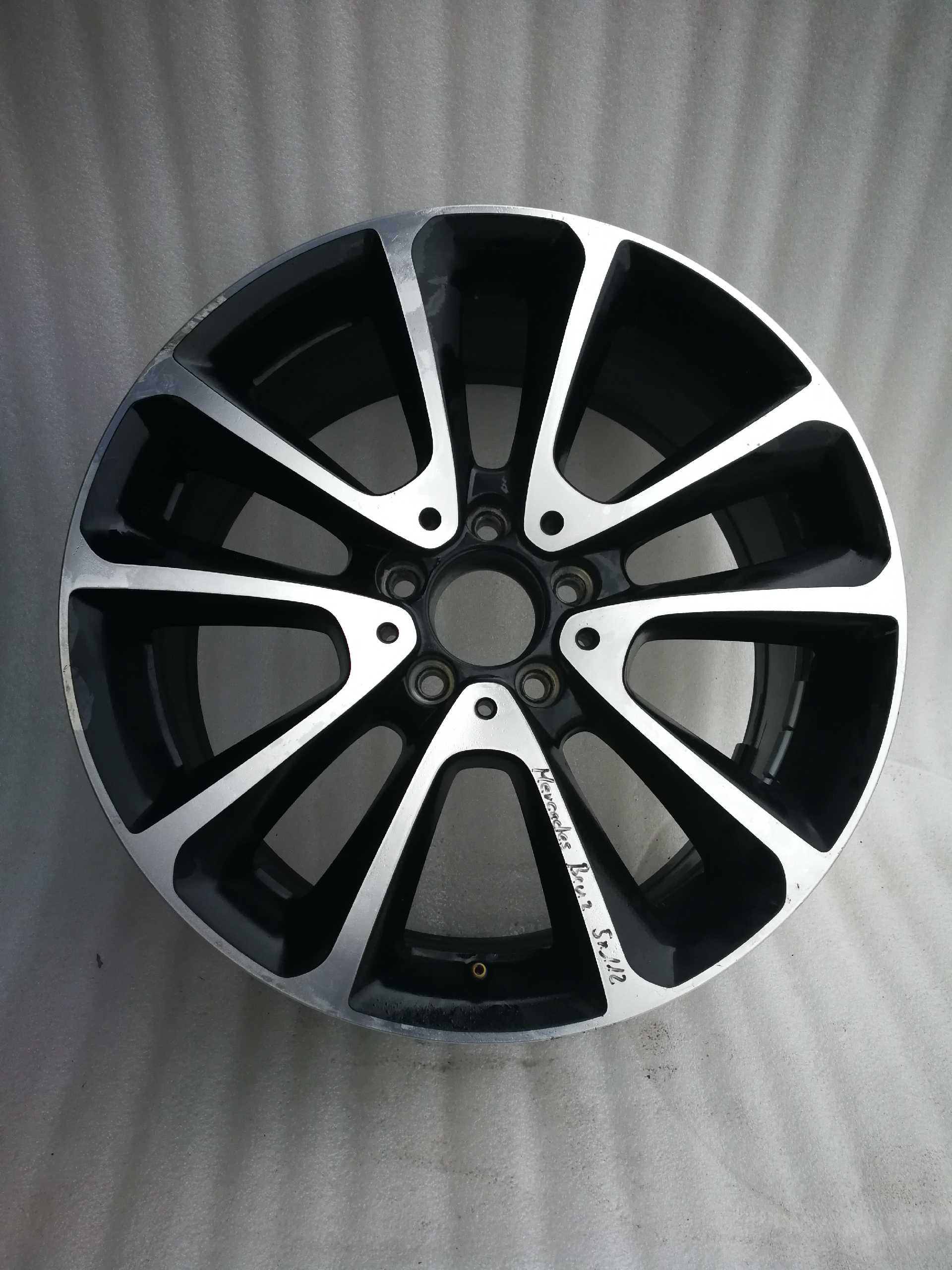 1x Alu Felge Mercedes-Benz W213 Aluminum rim 18 Zoll 8.0J 5x112 46ET