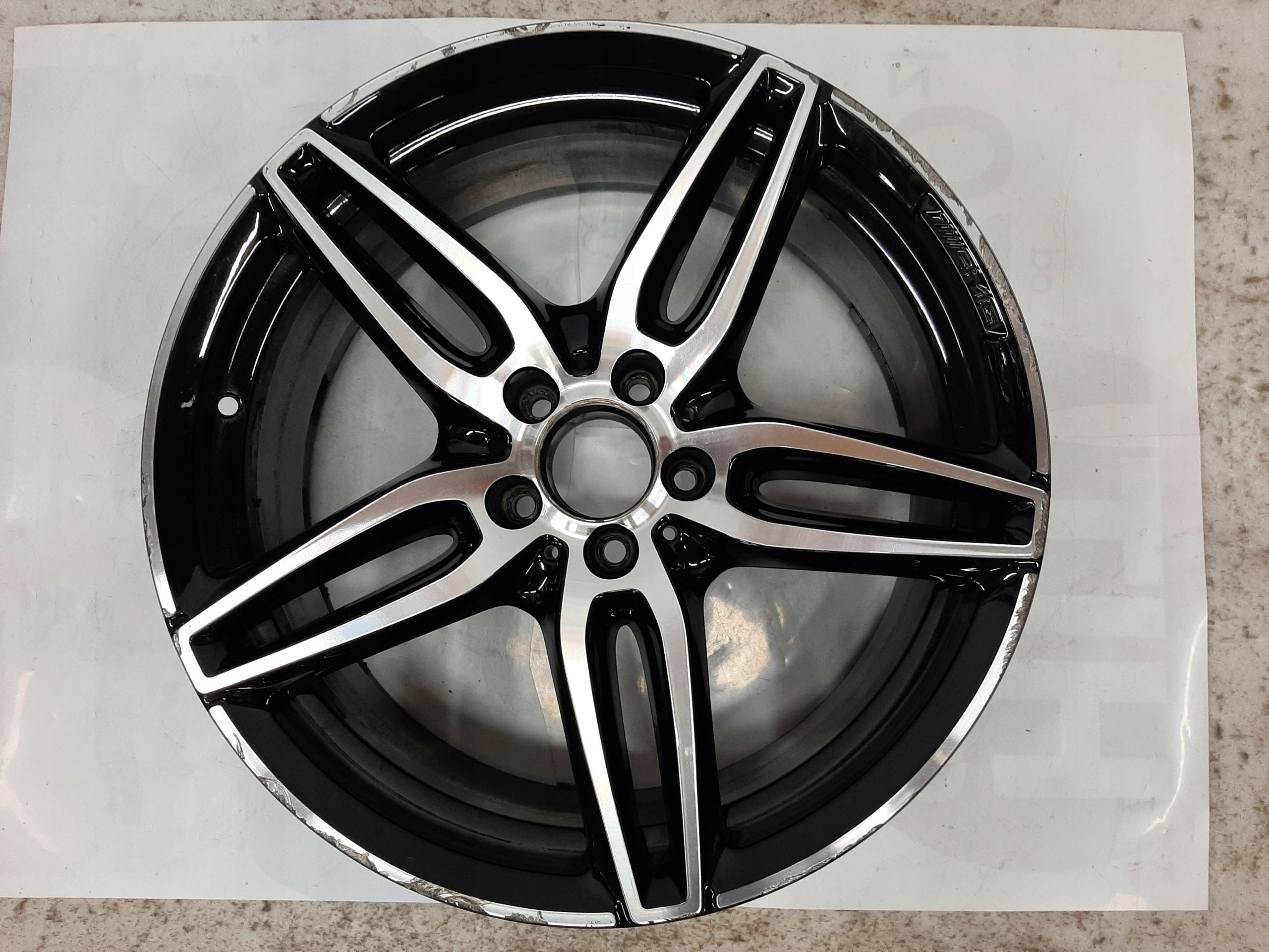 1x Alu Felge Mercedes-Benz W213 Aluminum rim 19 Zoll 8.0J 5x112 20ET A2134013800