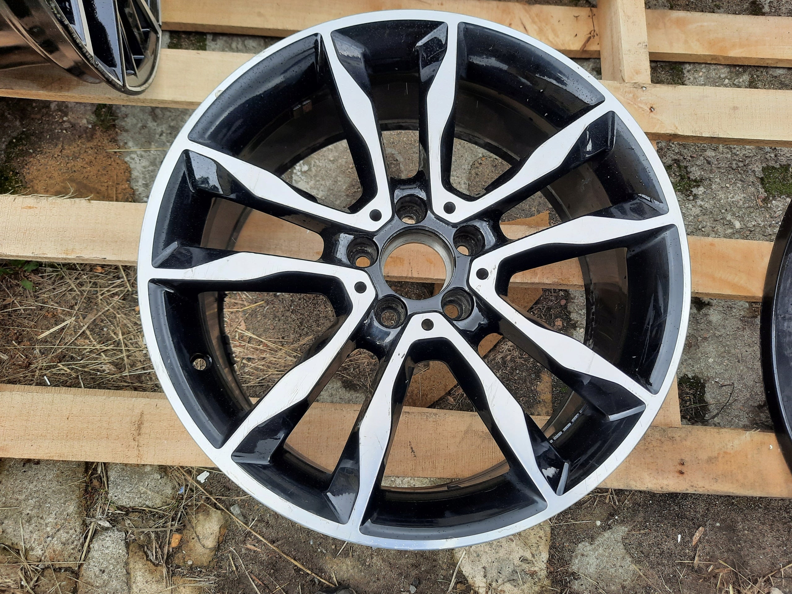 1x Alu Felge Mercedes-Benz R171 Aluminum rim 19 Zoll 8.0J 5x112