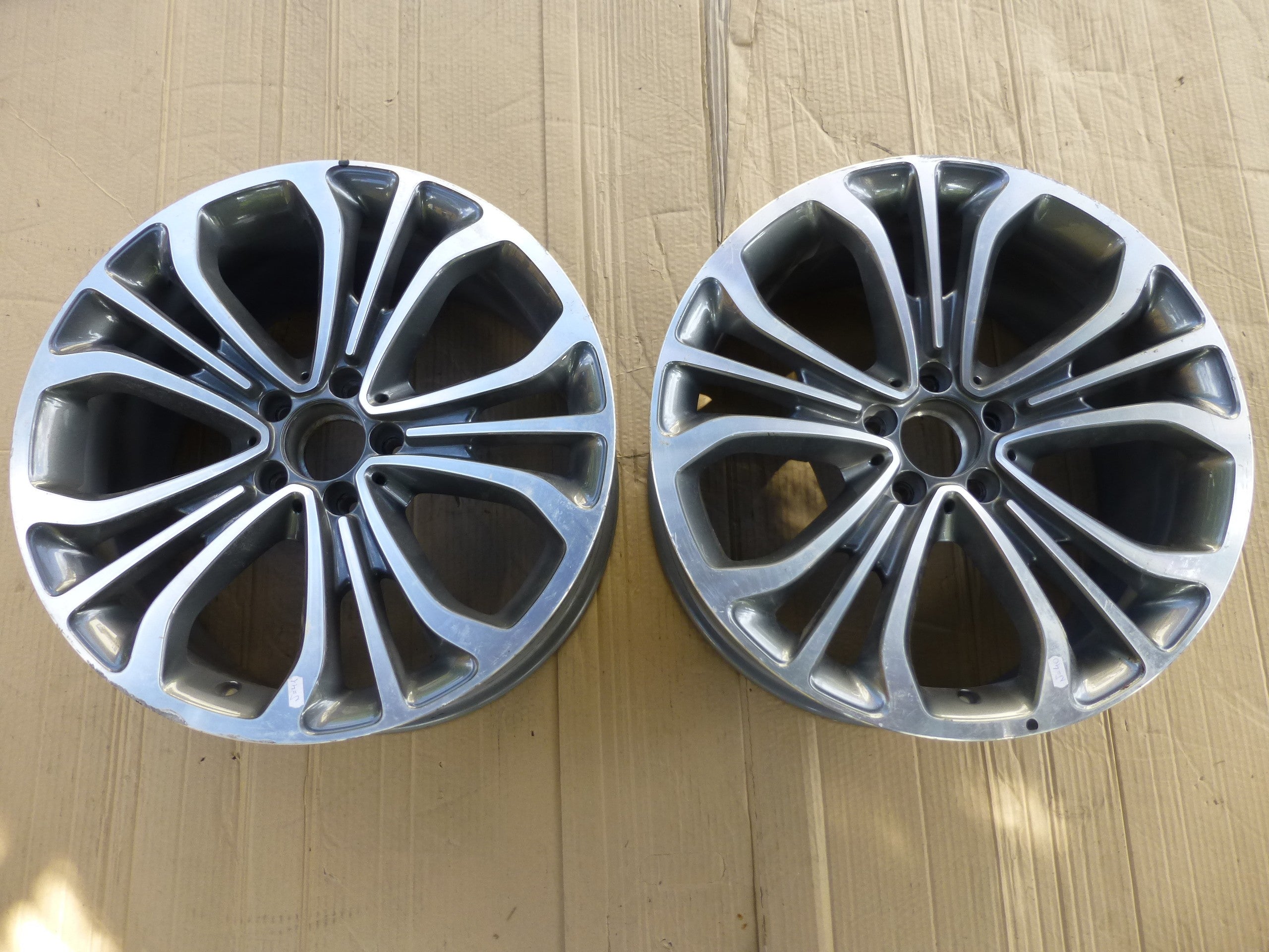 1x Alu Felge Mercedes-Benz W217 Aluminum rim 19 Zoll 8.5J 5x112