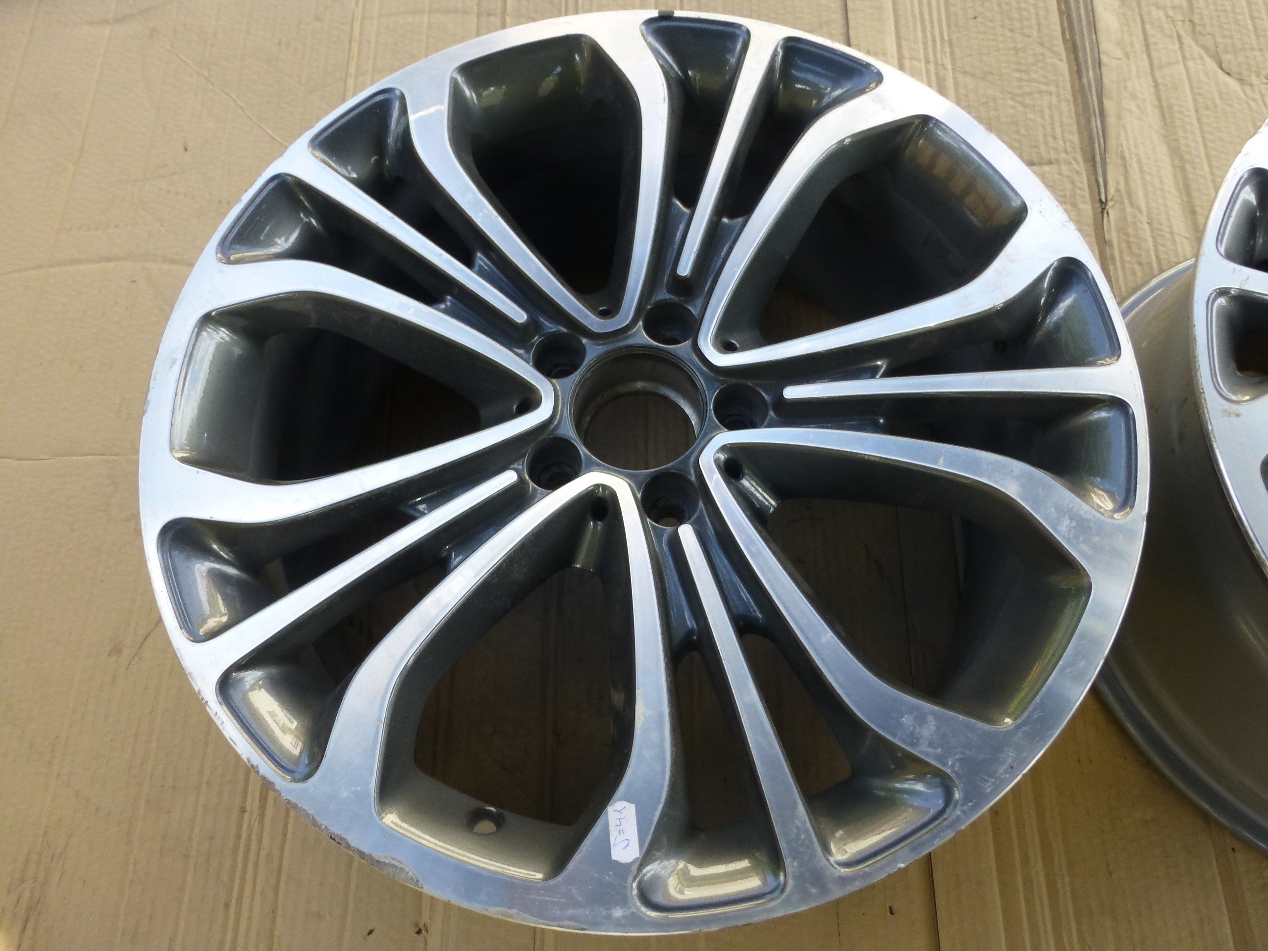 1x Alu Felge Mercedes-Benz W217 Aluminum rim 19 Zoll 8.5J 5x112