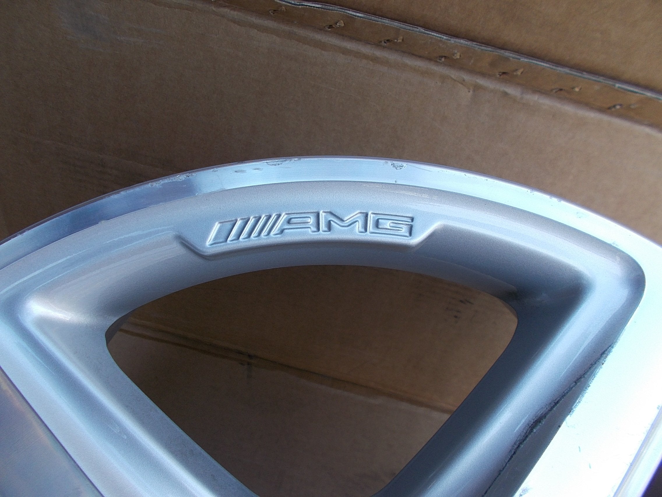 1x Alu Felge Mercedes-Benz W218 Aluminum rim 18 Zoll 9.5J 5x112 48ET