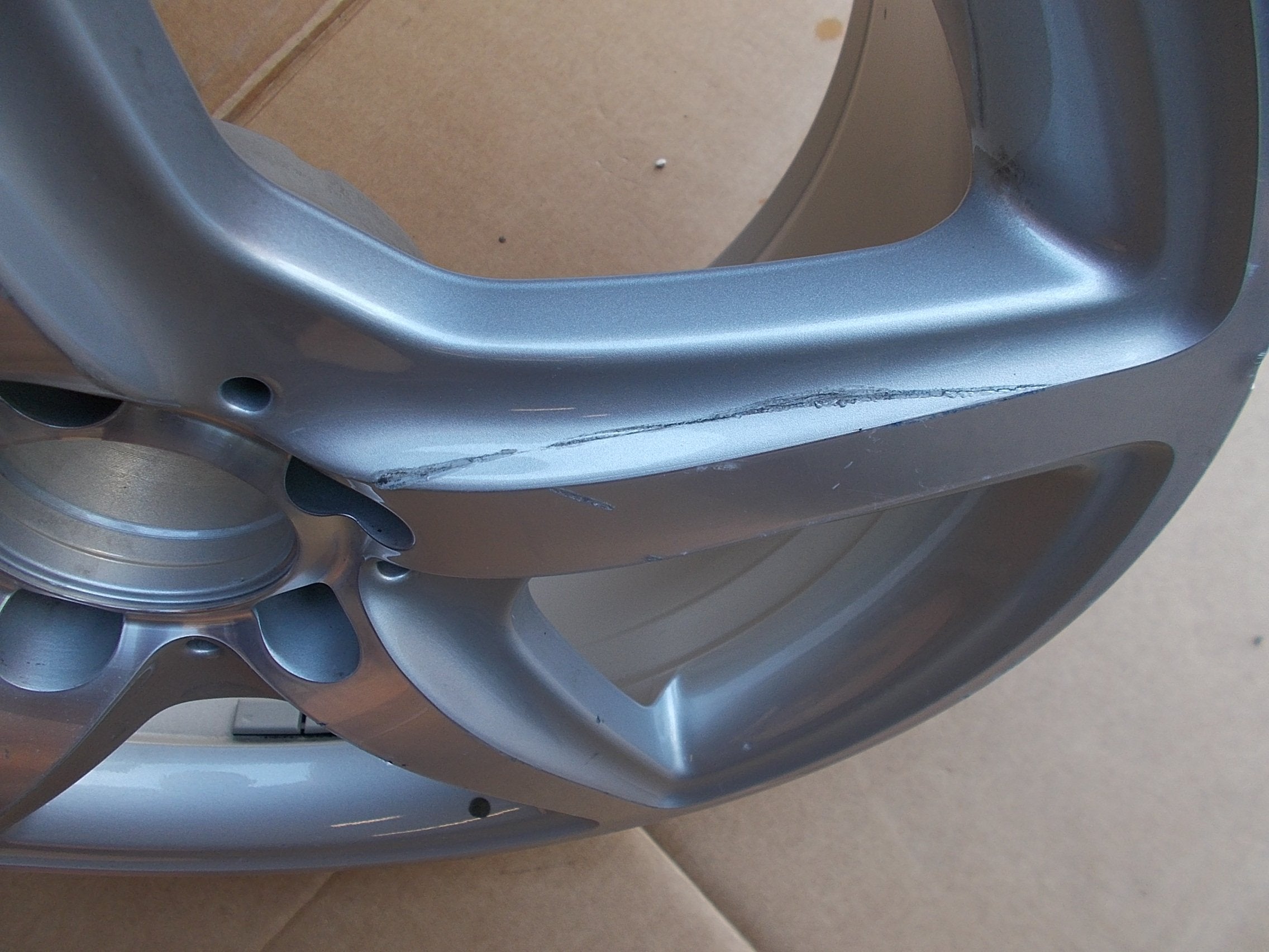 1x Alu Felge Mercedes-Benz W218 Aluminum rim 18 Zoll 9.5J 5x112 48ET