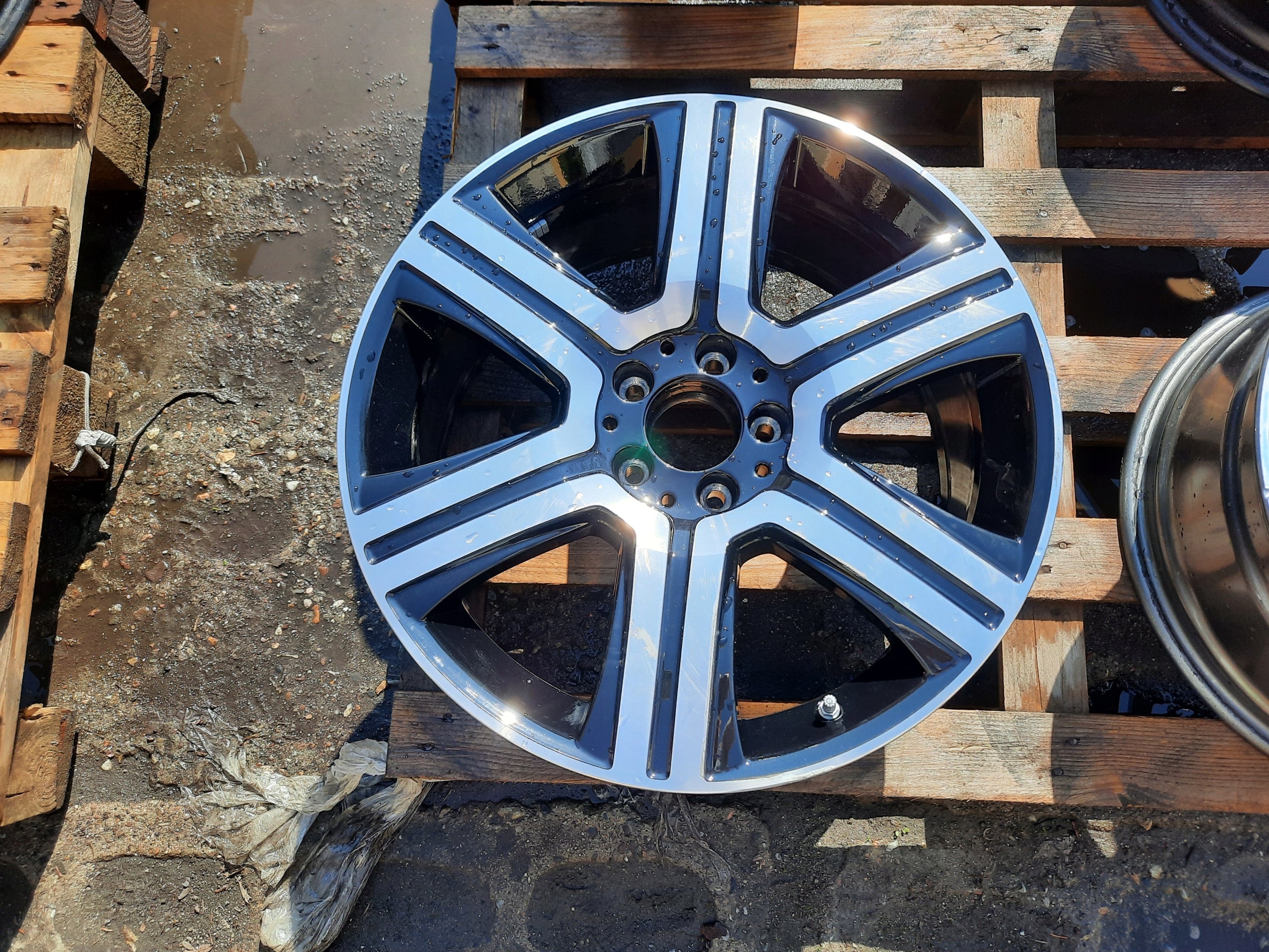 1x Alu Felge Mercedes-Benz R129 Aluminum rim 19 Zoll 8.0J 5x112