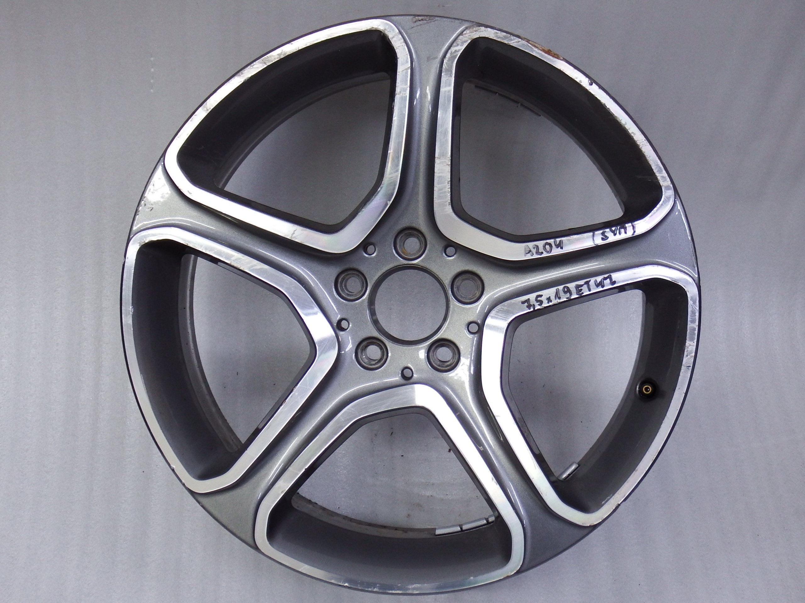 1x Alu Felge Mercedes-Benz W109 Aluminum rim 19 Zoll 7.5J 5x112 47ET