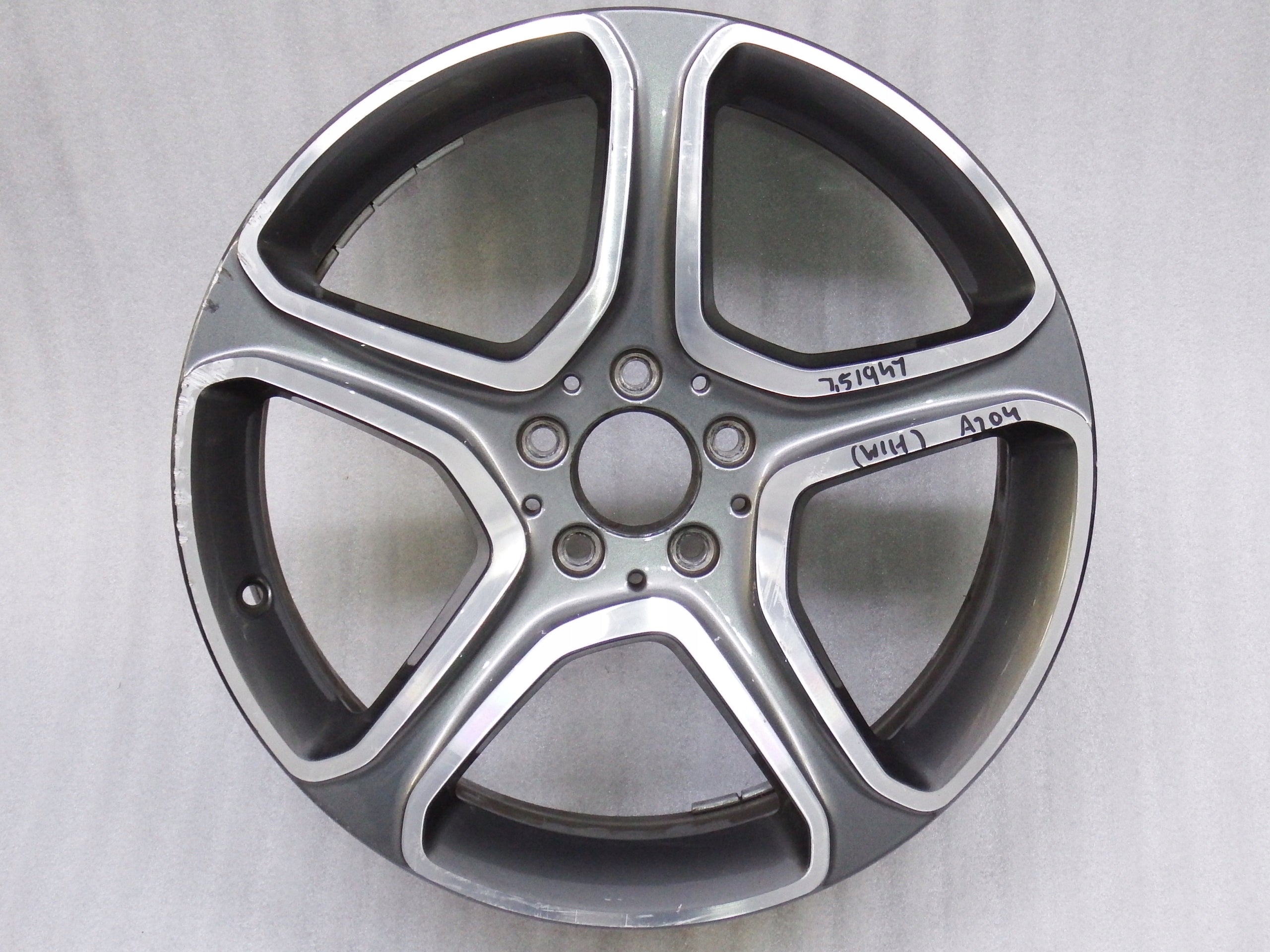 1x Alu Felge Mercedes-Benz W109 Aluminum rim 19 Zoll 7.5J 5x112 47ET