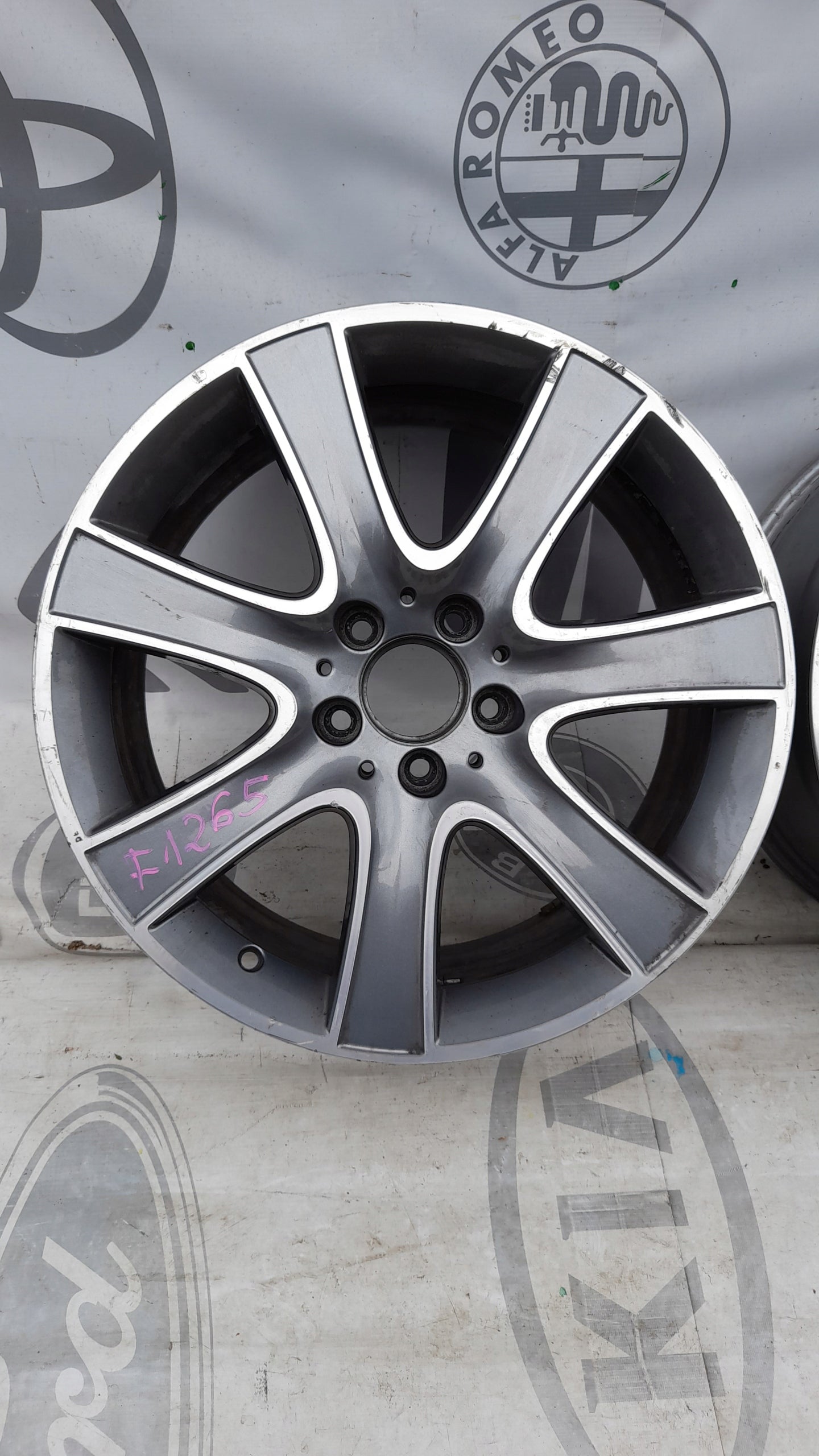 1x Alu Felge Mercedes-Benz 222 W222 Aluminum rim 18 Zoll 8.0J 5x112