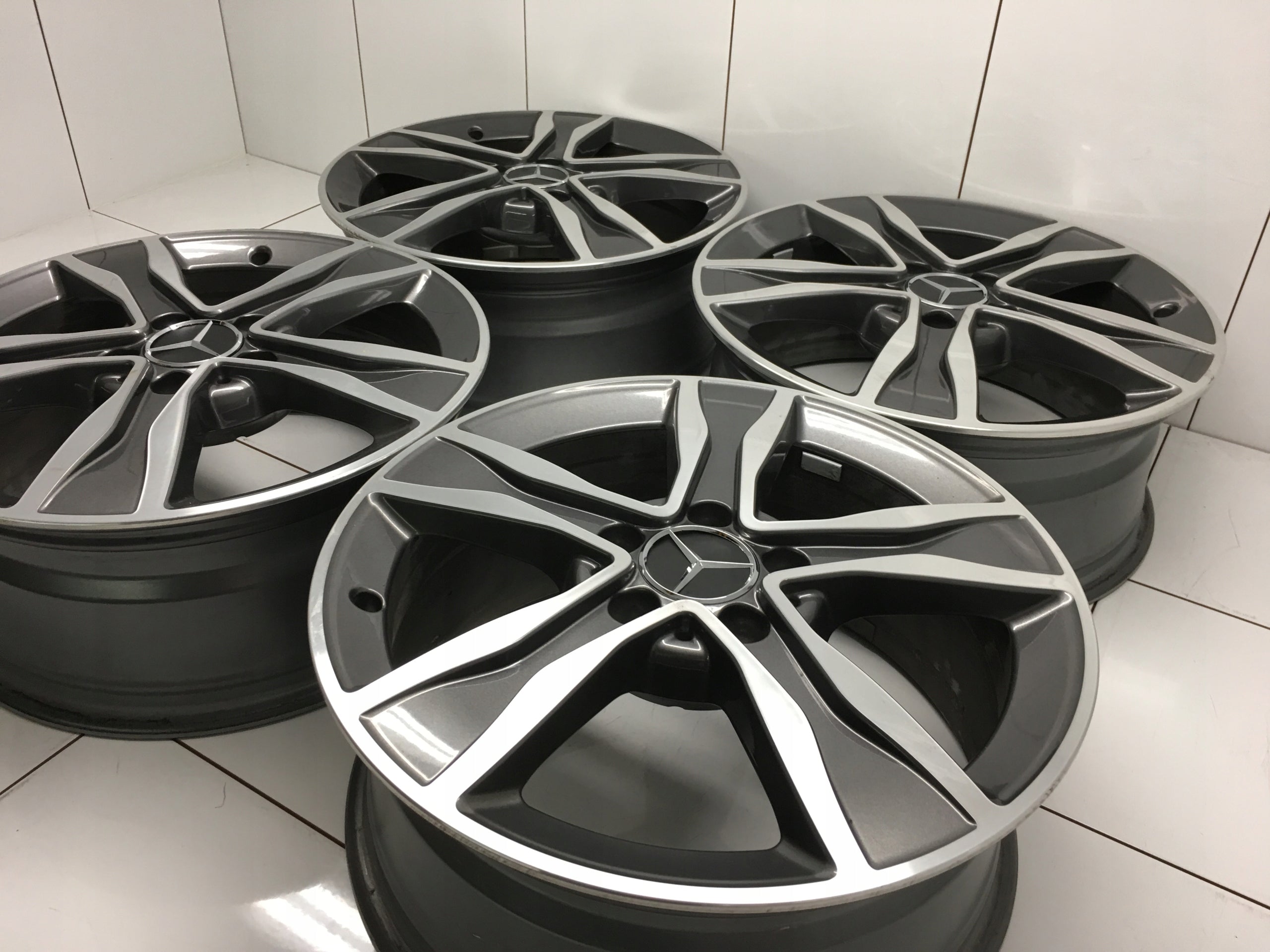 Alu Felge Mercedes-Benz 205 Aluminum rim 17 Zoll 7.0J 5x112