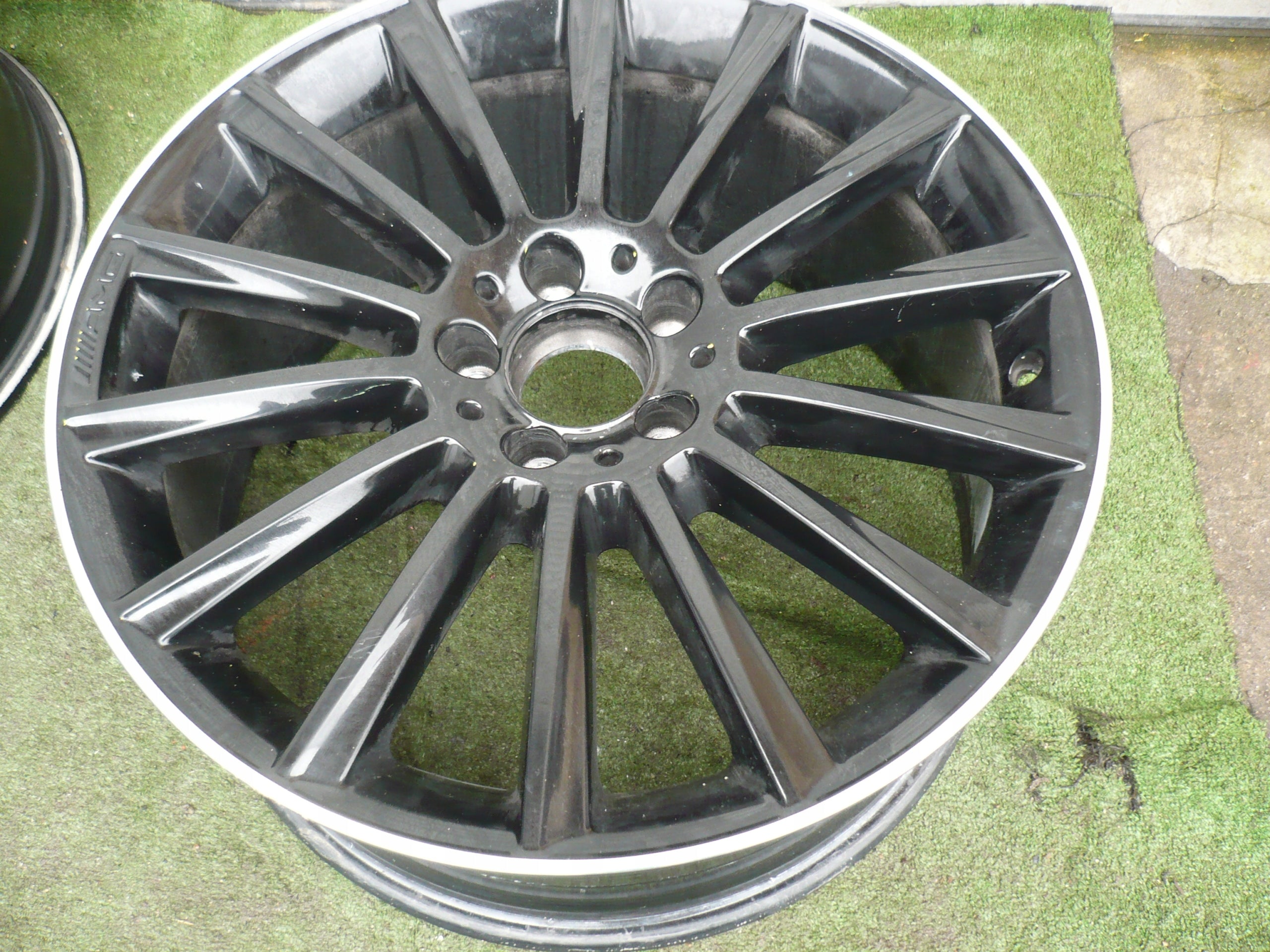 1x Alu Felge Mercedes-Benz 205 W205 Aluminum rim 19 Zoll 8.5J 5x112 52ET