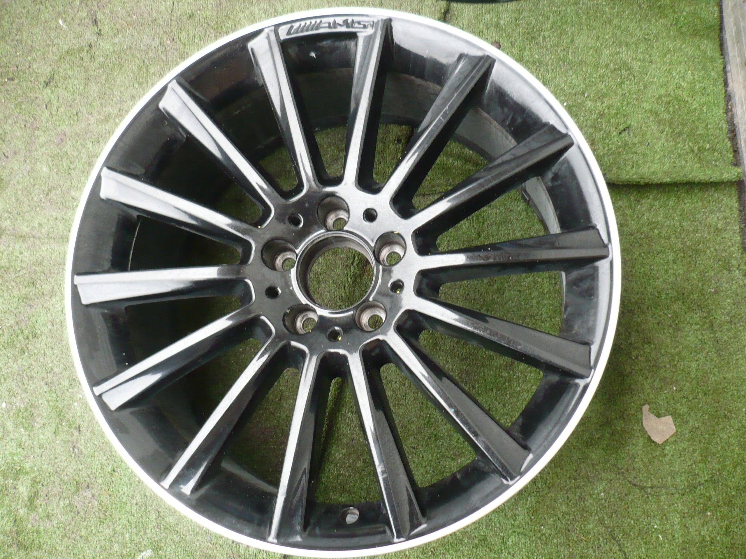 1x Alu Felge Mercedes-Benz 205 W205 Aluminum rim 19 Zoll 8.5J 5x112 52ET