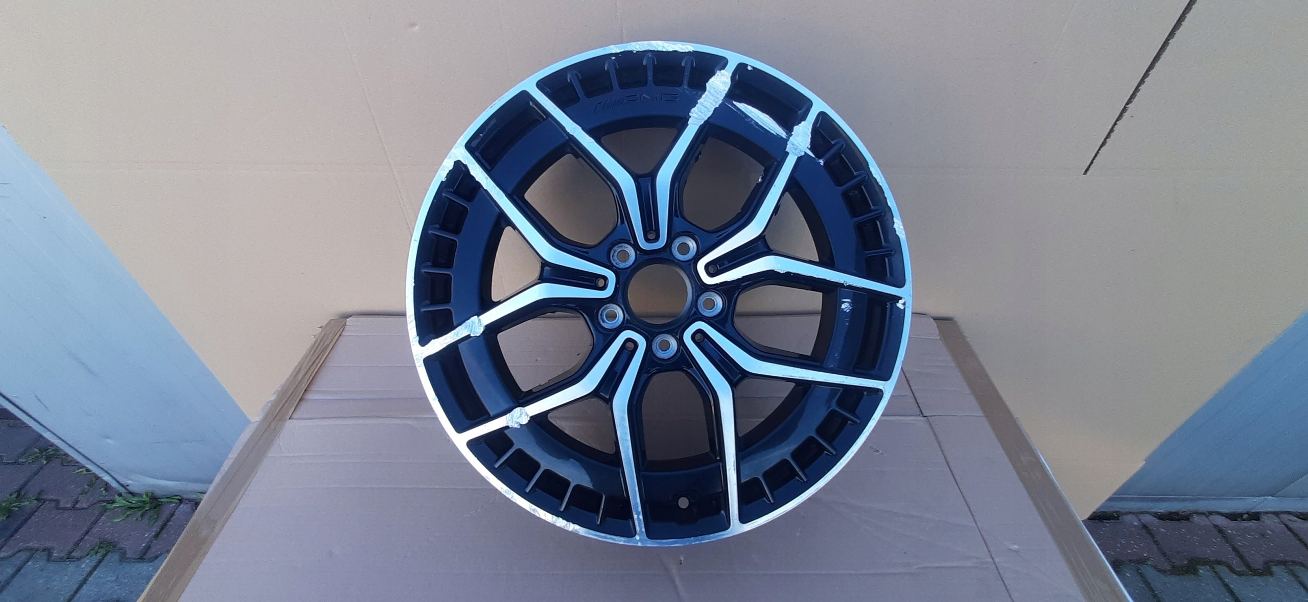 1x Alu Felge Mercedes-Benz W243 Aluminum rim 19 Zoll 7.5J 5x112 53,5ET