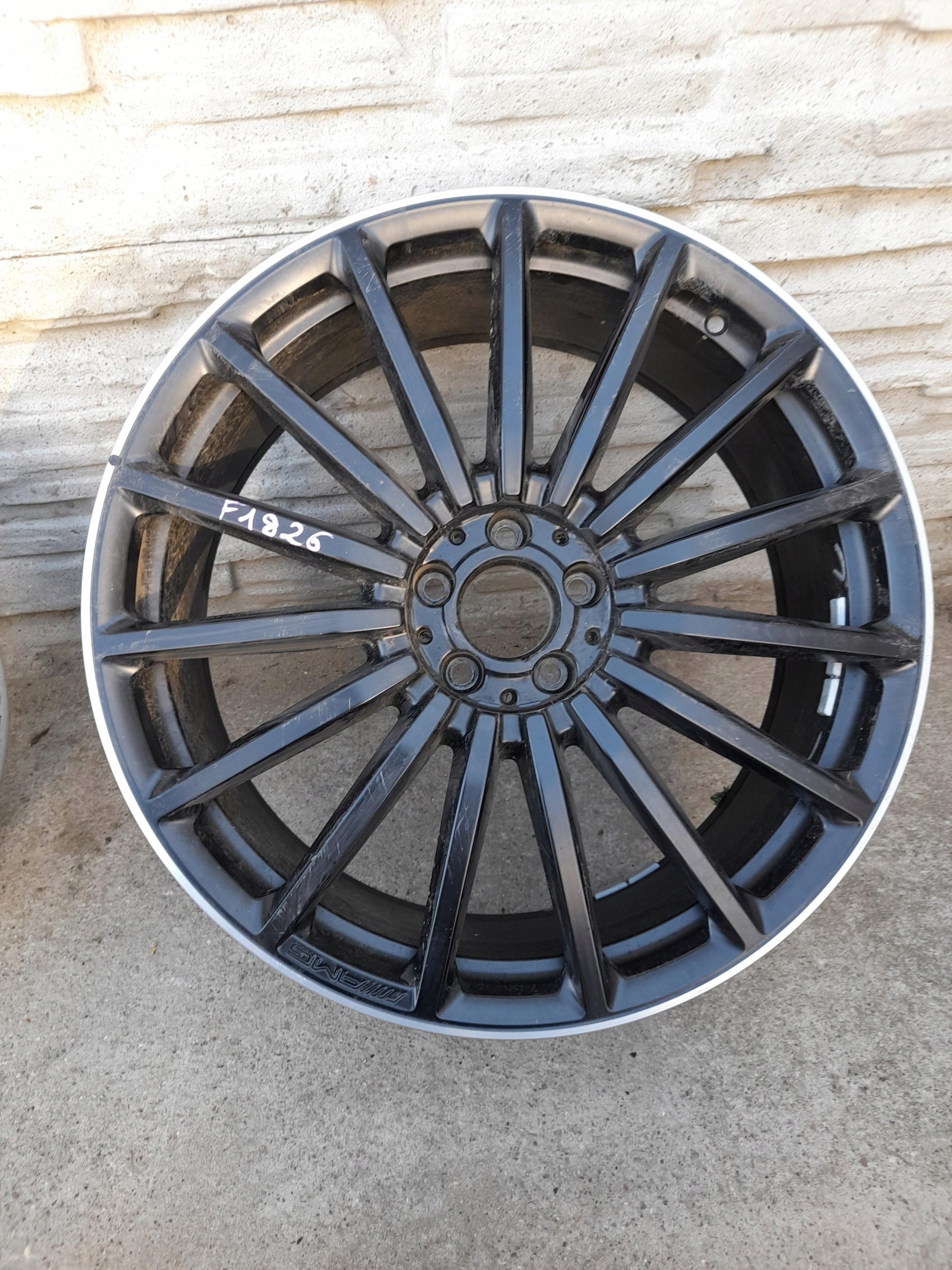 1x Alu Felge Mercedes-Benz W247 Aluminum rim 21 Zoll 8.5J 5x112