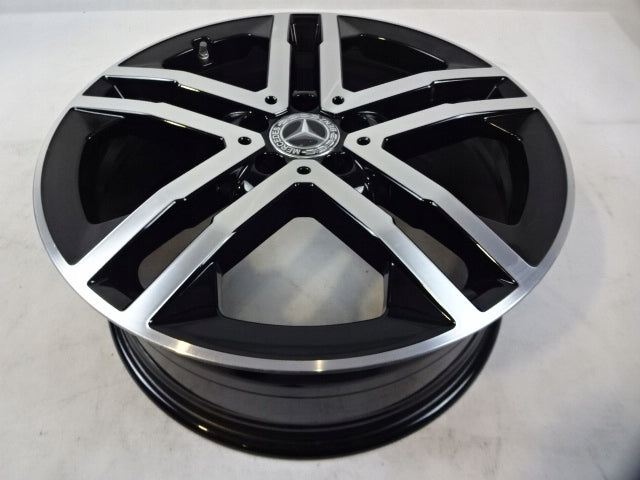 1x Alu Felge Mercedes-Benz W247 Aluminum rim 19 Zoll 7.5J 5x112 53ET