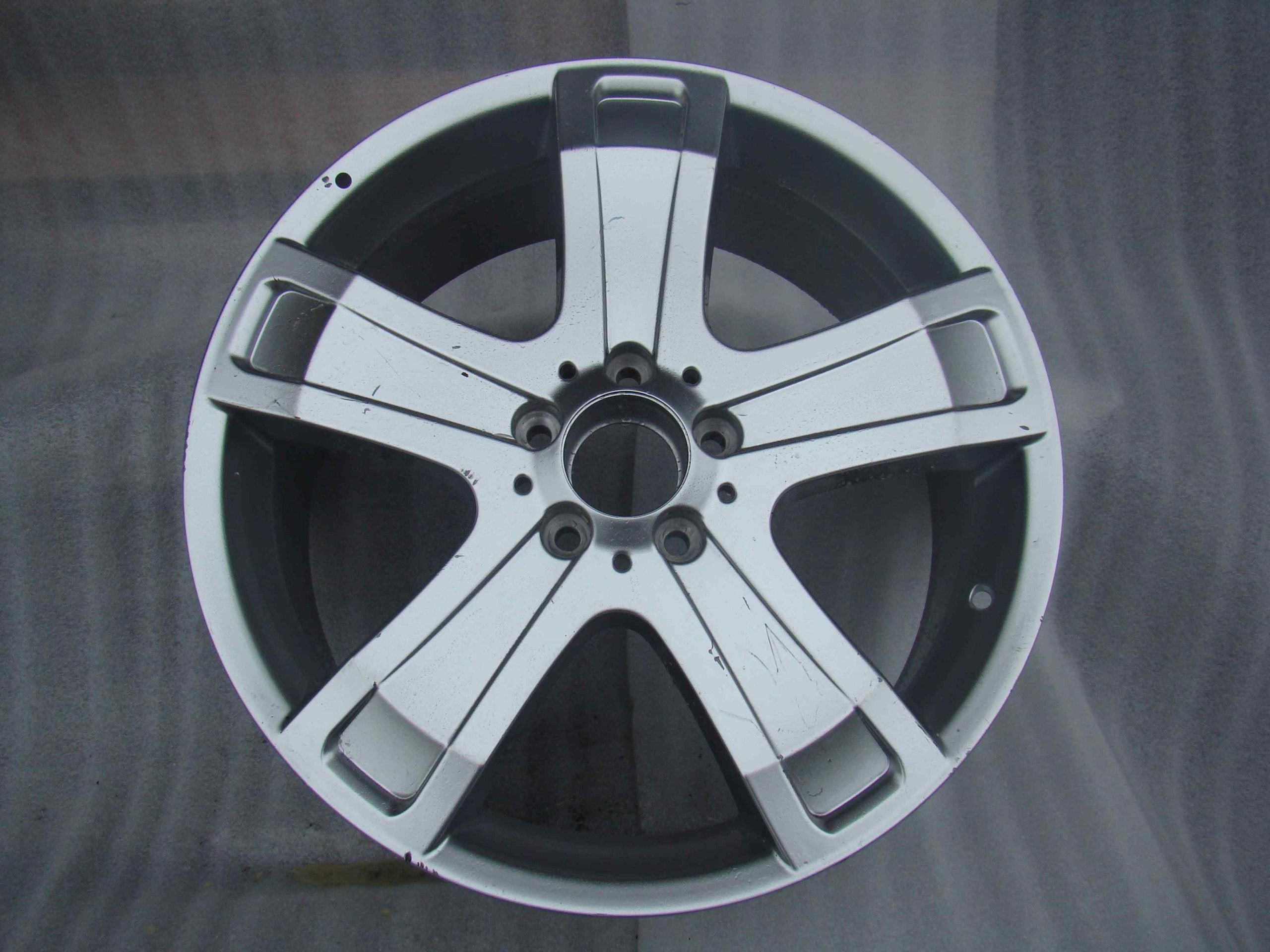 1x aluminum rim Mercedes-Benz W251 Aluminum rim 19 inch 8.5J 5x112 64ET 