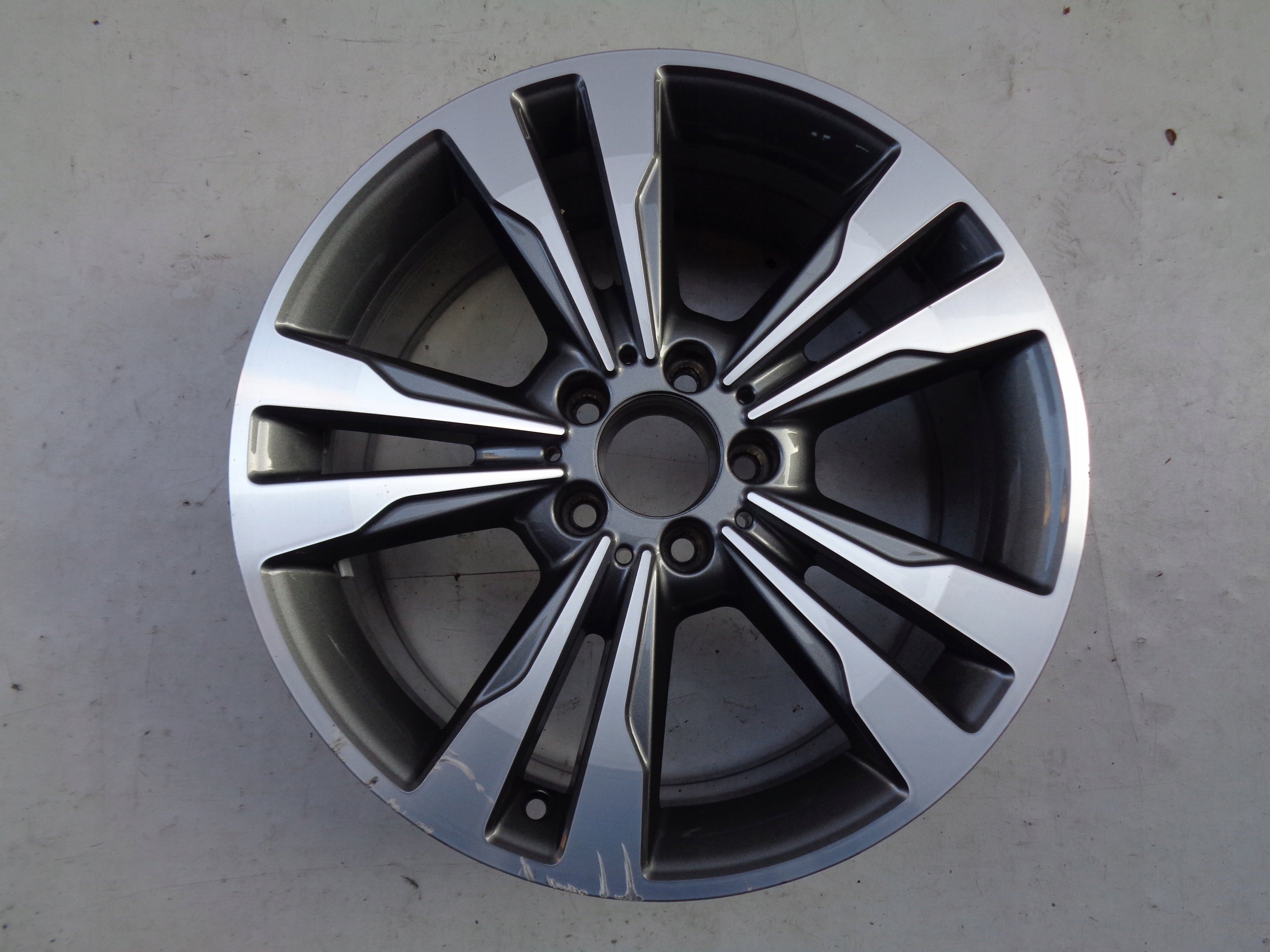 1x Alu Felge Mercedes-Benz W253 Aluminum rim 18 Zoll 8.0J 5x112 45ET