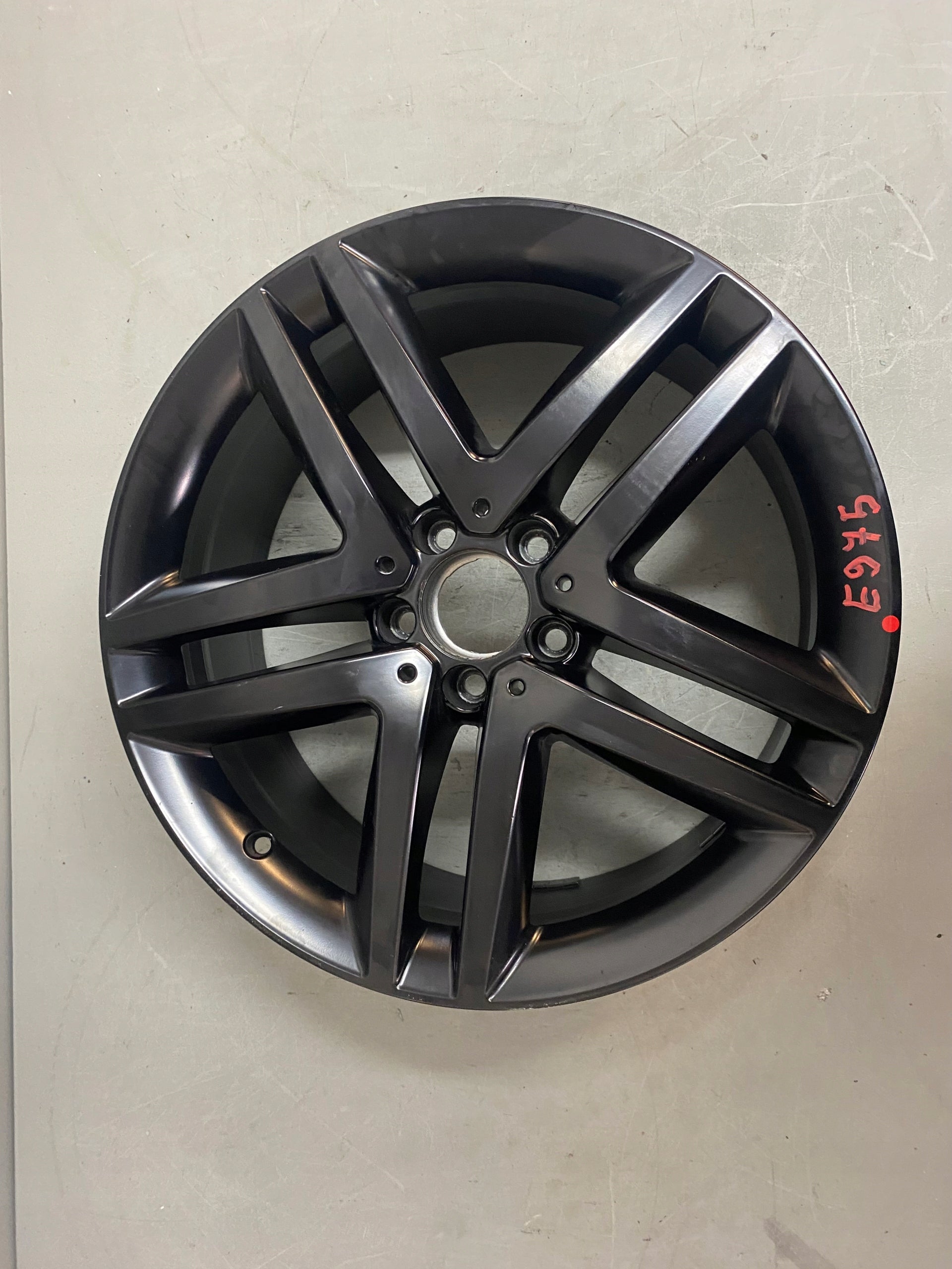 1x Alu Felge Mercedes-Benz W639 W447 19 Zoll 8.0J 5x112 52ET A4474011500