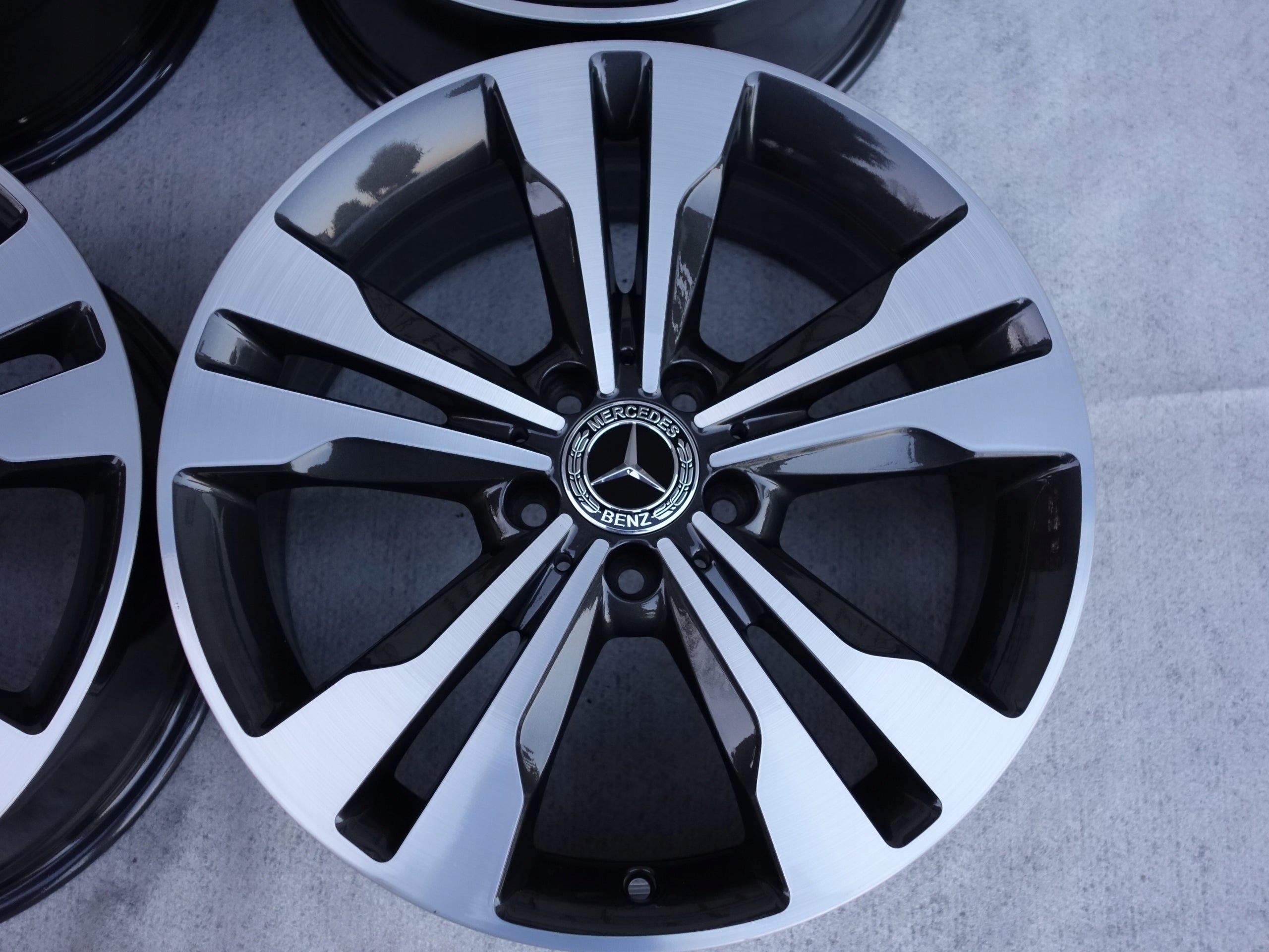 Alu Felge Mercedes-Benz W447 Aluminum rim 18 Zoll 7.5J 5x112