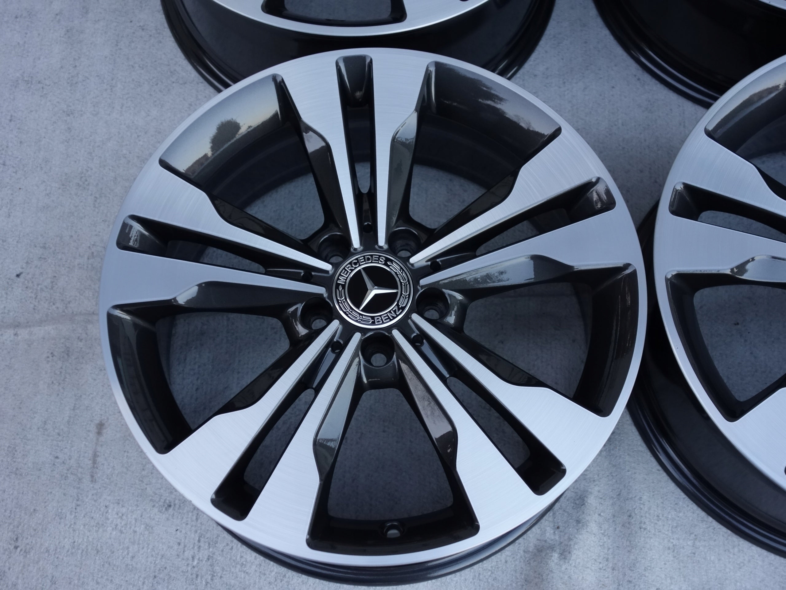 Alu Felge Mercedes-Benz W447 Aluminum rim 18 Zoll 7.5J 5x112