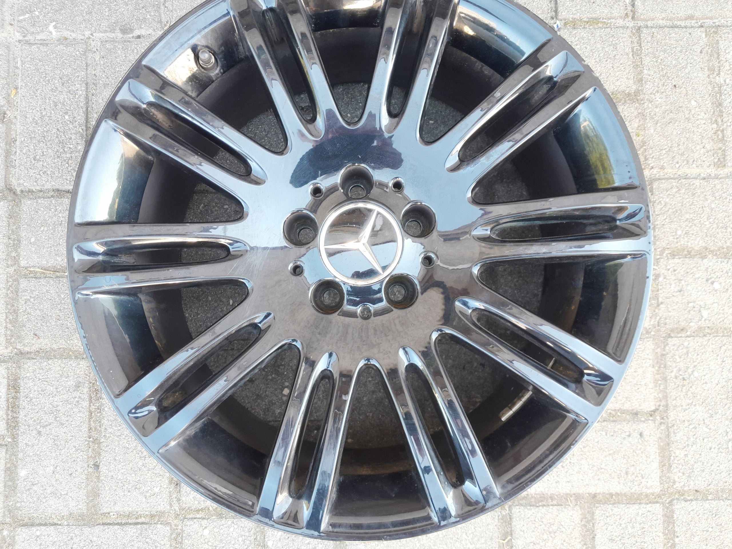 1x Alu Felge Mercedes-Benz W115 Aluminum rim 18 Zoll 8.5J 5x112 38ET