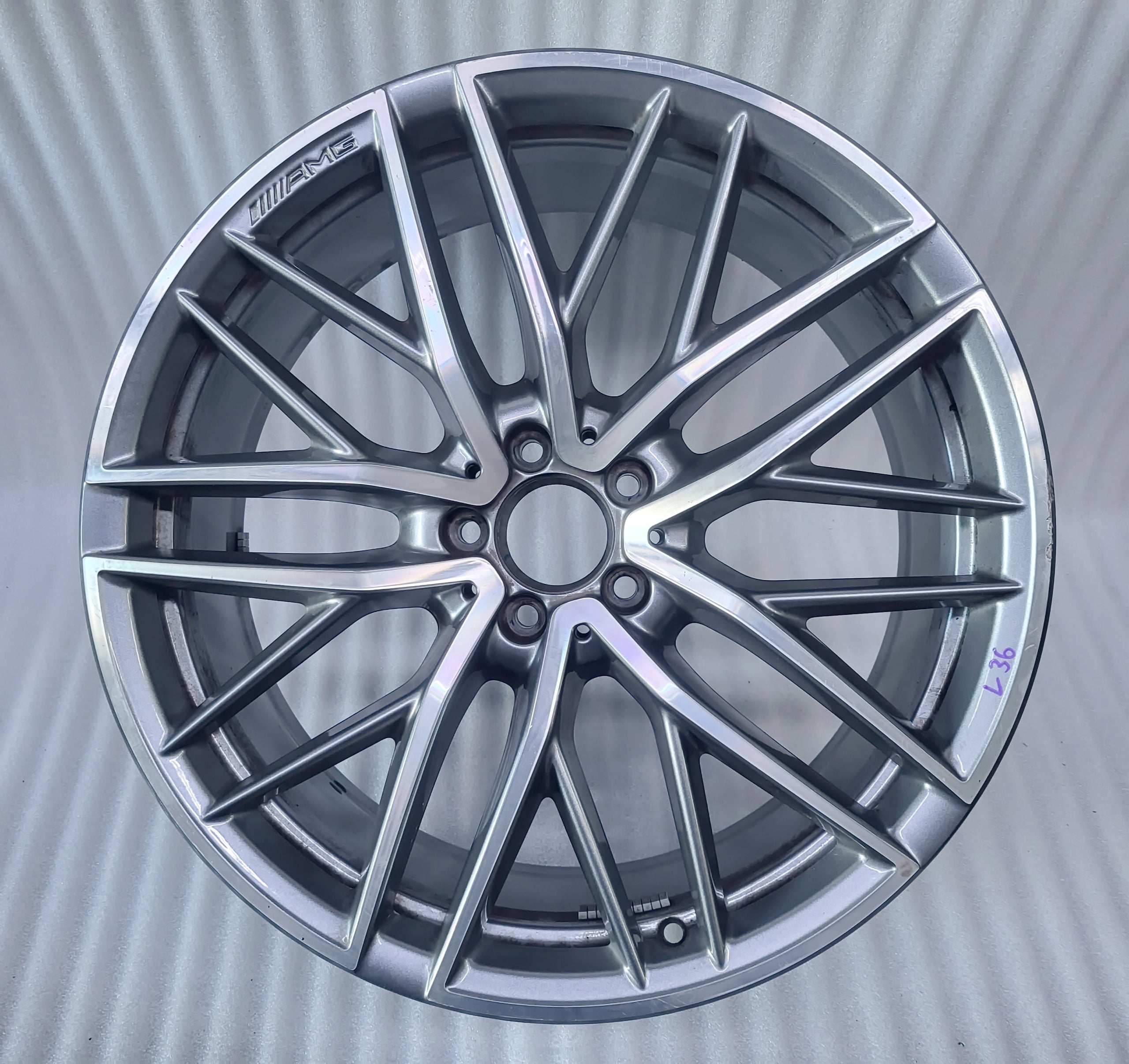 1x Alu Felge Mercedes-Benz W253 Aluminum rim 21 Zoll 8.5J 5x112 40ET A2534015700