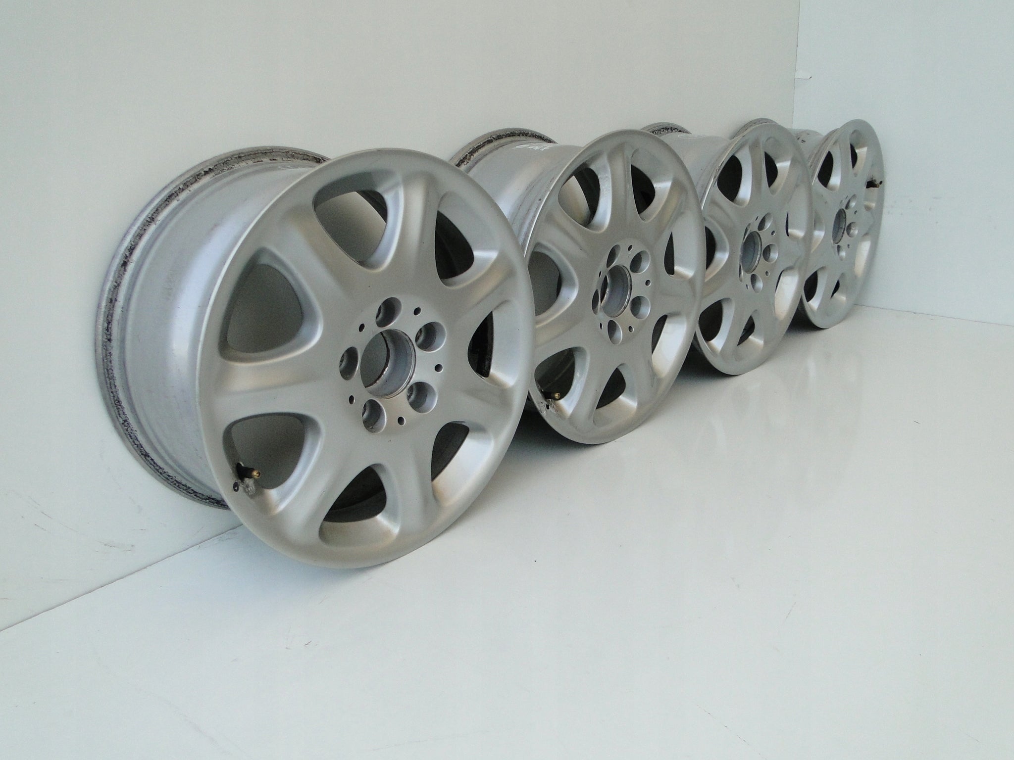 Aluminium rim Mercedes-Benz W109 Aluminum rim 16 inch 7.0J 5x112 37ET 