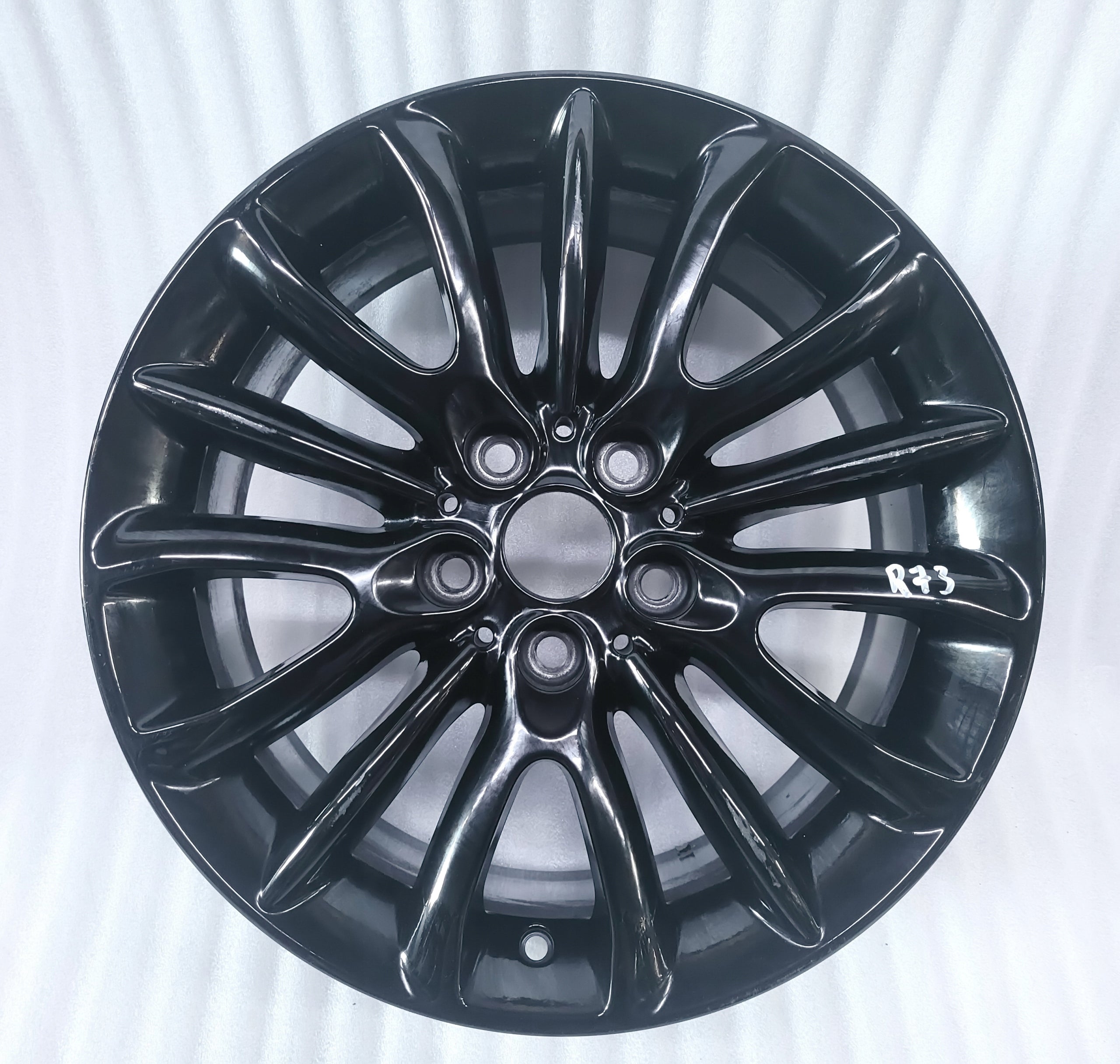 1x Alu Felge Mini Cooper Clubman Aluminum rim 17 Zoll 7.5J 5x112 54ET 6856046