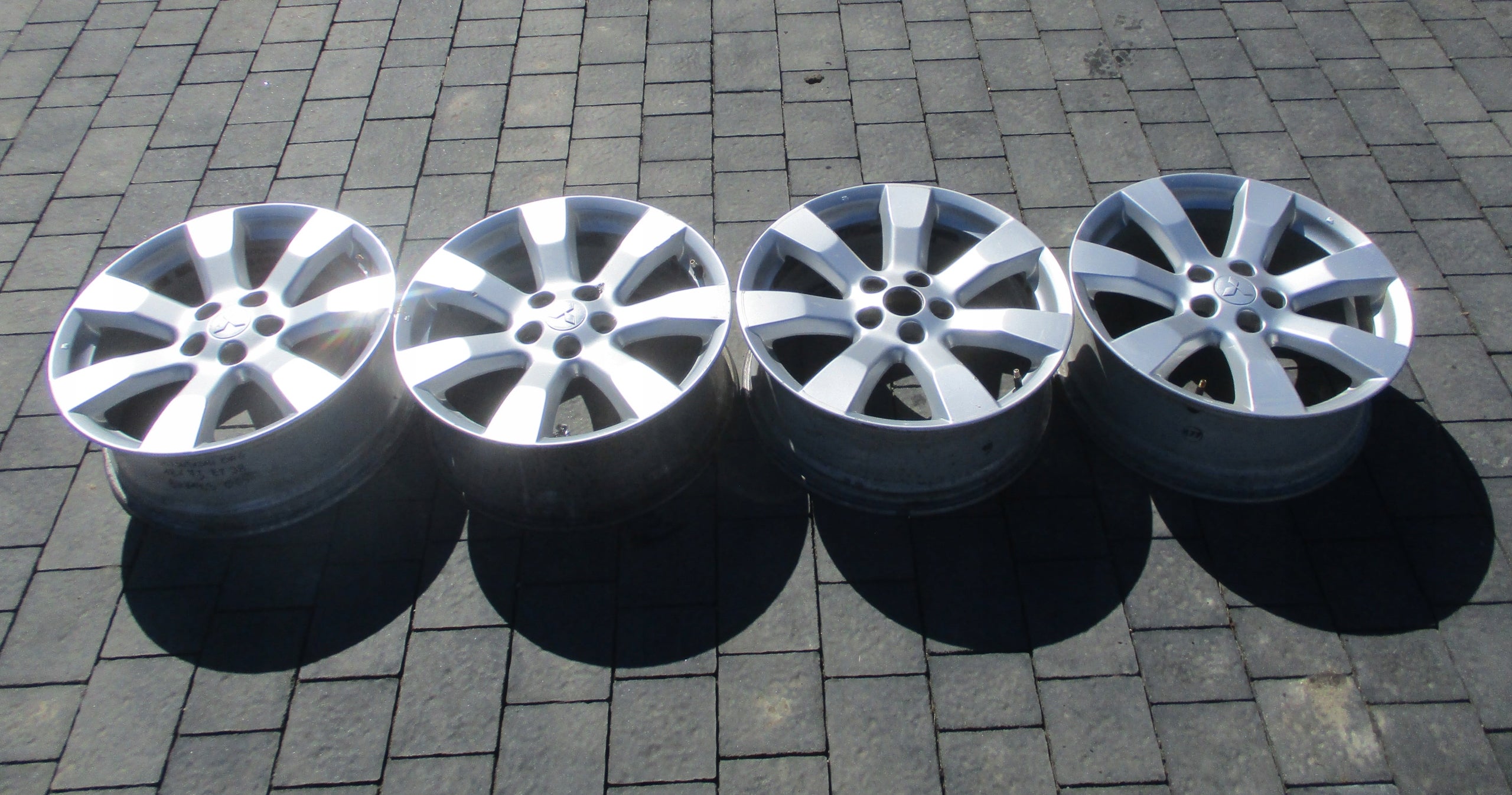 Alu Felge Mitsubishi Nimbus Aluminum rim 18 Zoll 7.0J 5x114.3 38ET