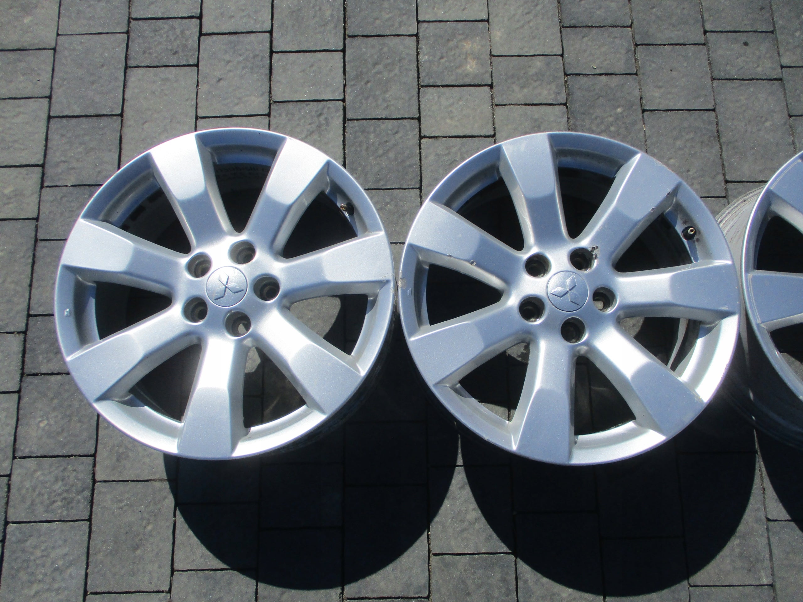 Alu Felge Mitsubishi Nimbus Aluminum rim 18 Zoll 7.0J 5x114.3 38ET