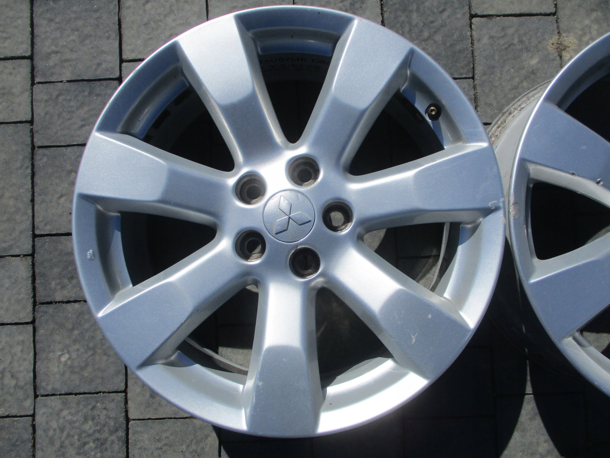 Alu Felge Mitsubishi Nimbus Aluminum rim 18 Zoll 7.0J 5x114.3 38ET