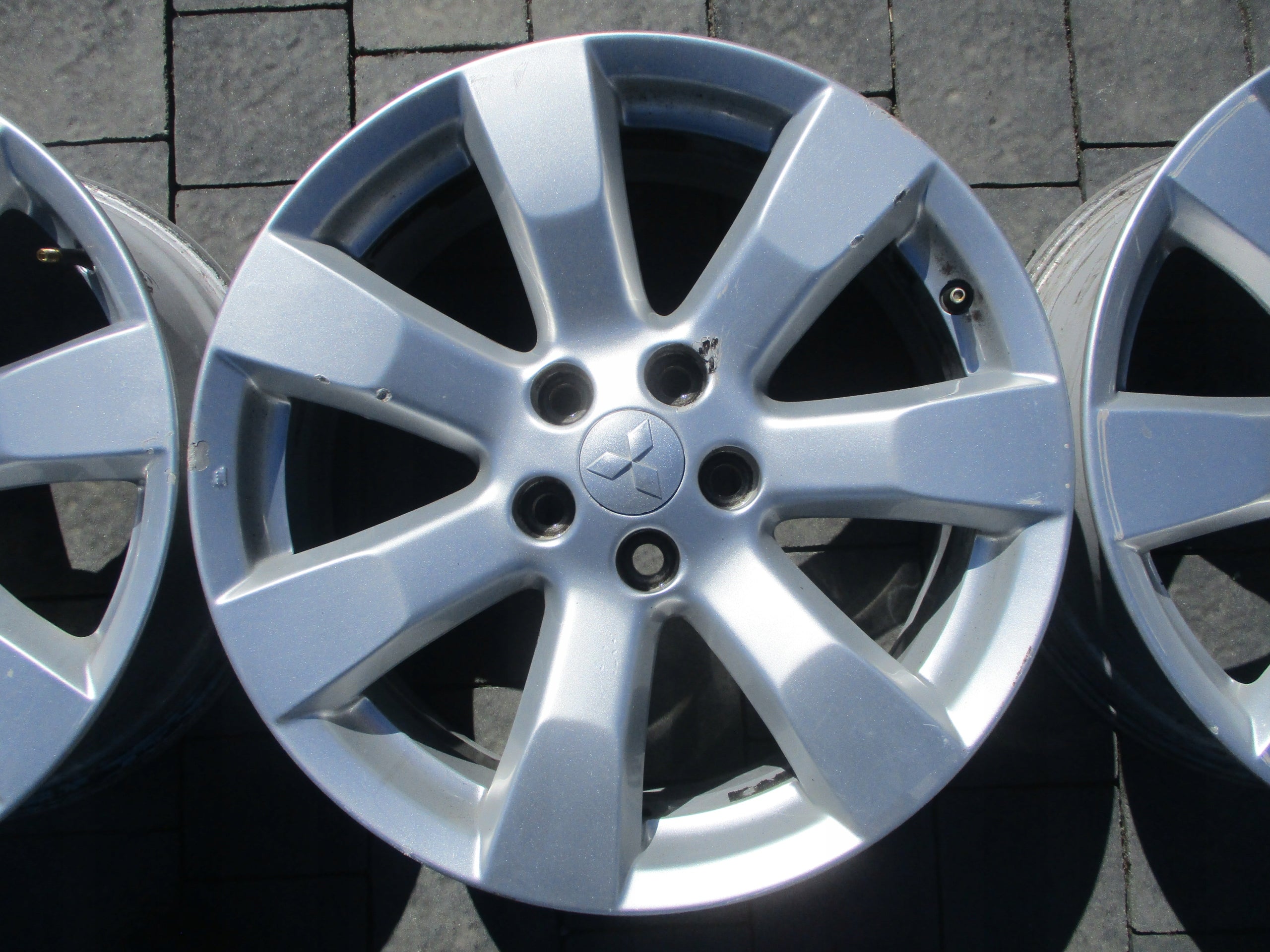 Alu Felge Mitsubishi Nimbus Aluminum rim 18 Zoll 7.0J 5x114.3 38ET