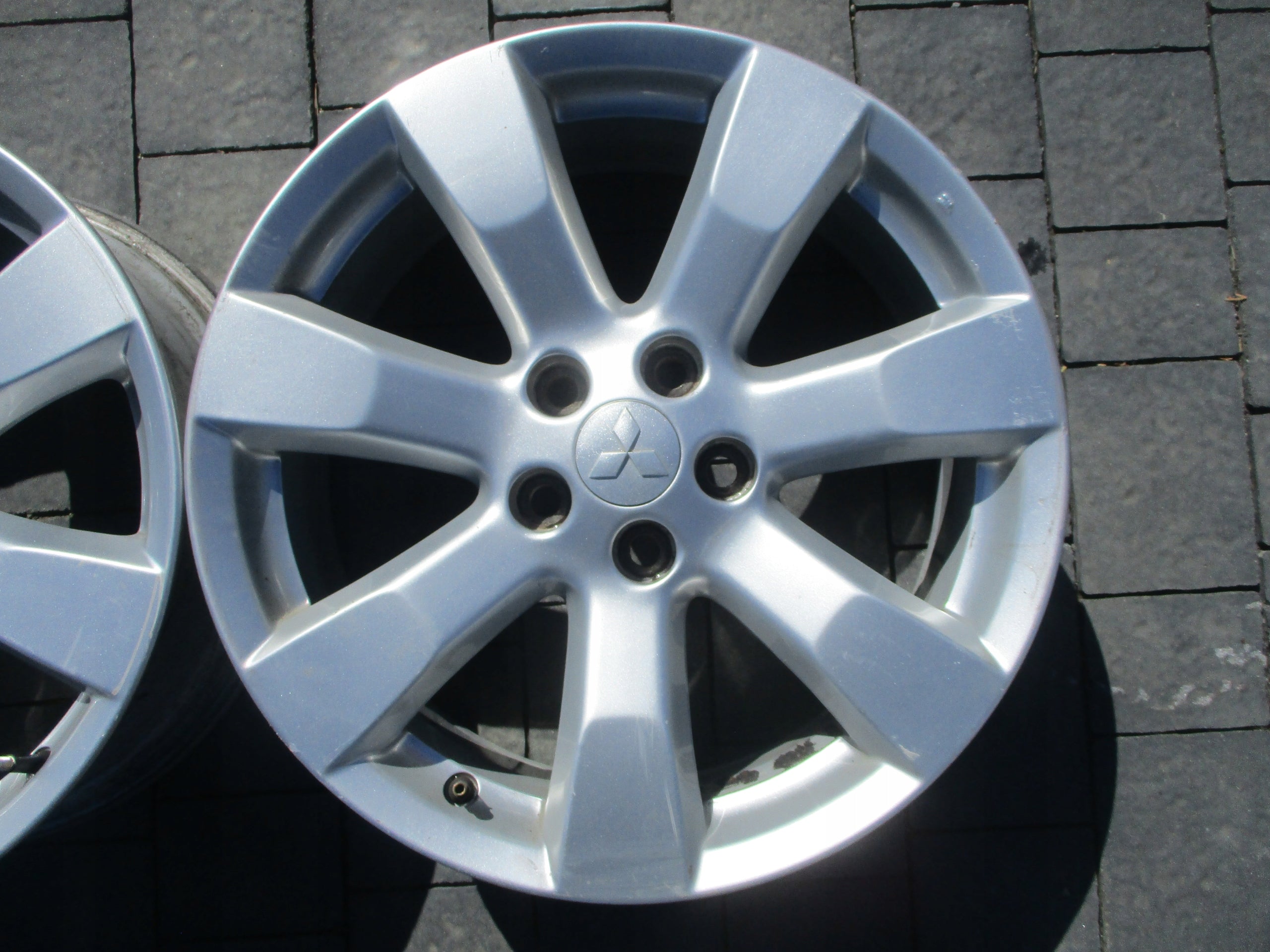 Alu Felge Mitsubishi Nimbus Aluminum rim 18 Zoll 7.0J 5x114.3 38ET