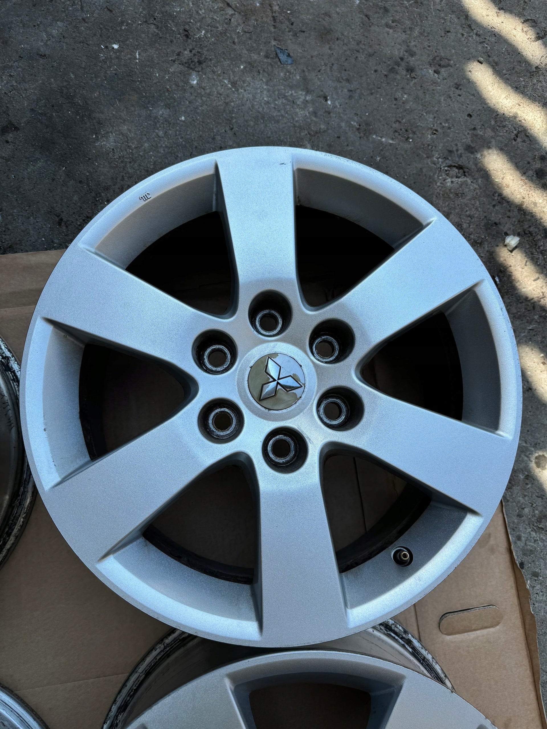 Alu Felge Mitsubishi Pajero Aluminum rim 18 Zoll 7.5J 6x139.7