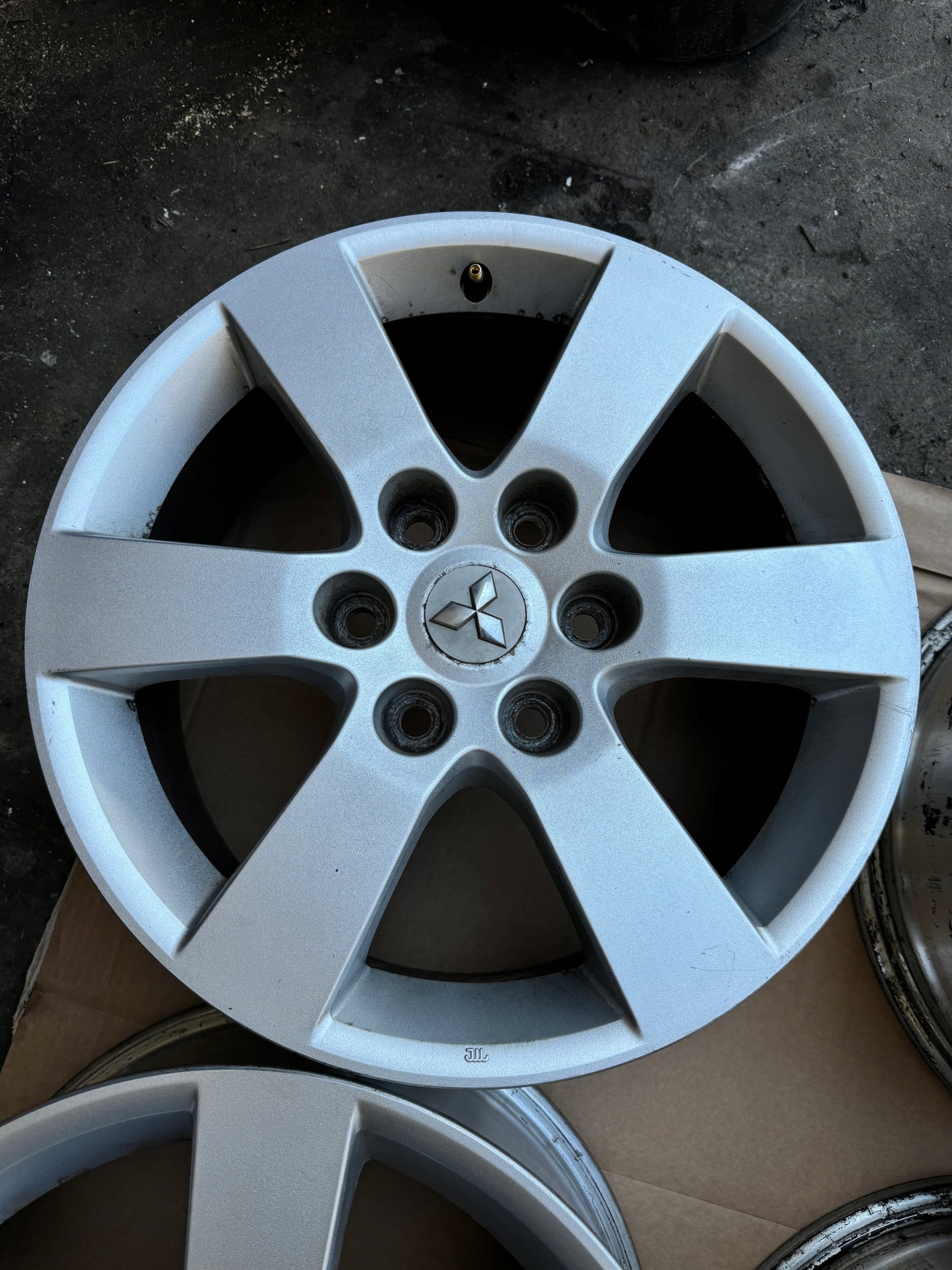 Alu Felge Mitsubishi Pajero Aluminum rim 18 Zoll 7.5J 6x139.7