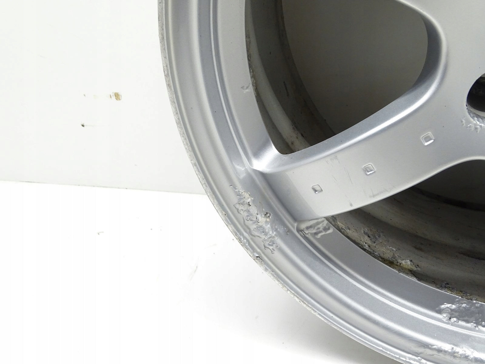 1x Alu Felge Nissan 350Z Aluminum rim 18 Zoll 8.5J 5x114.3