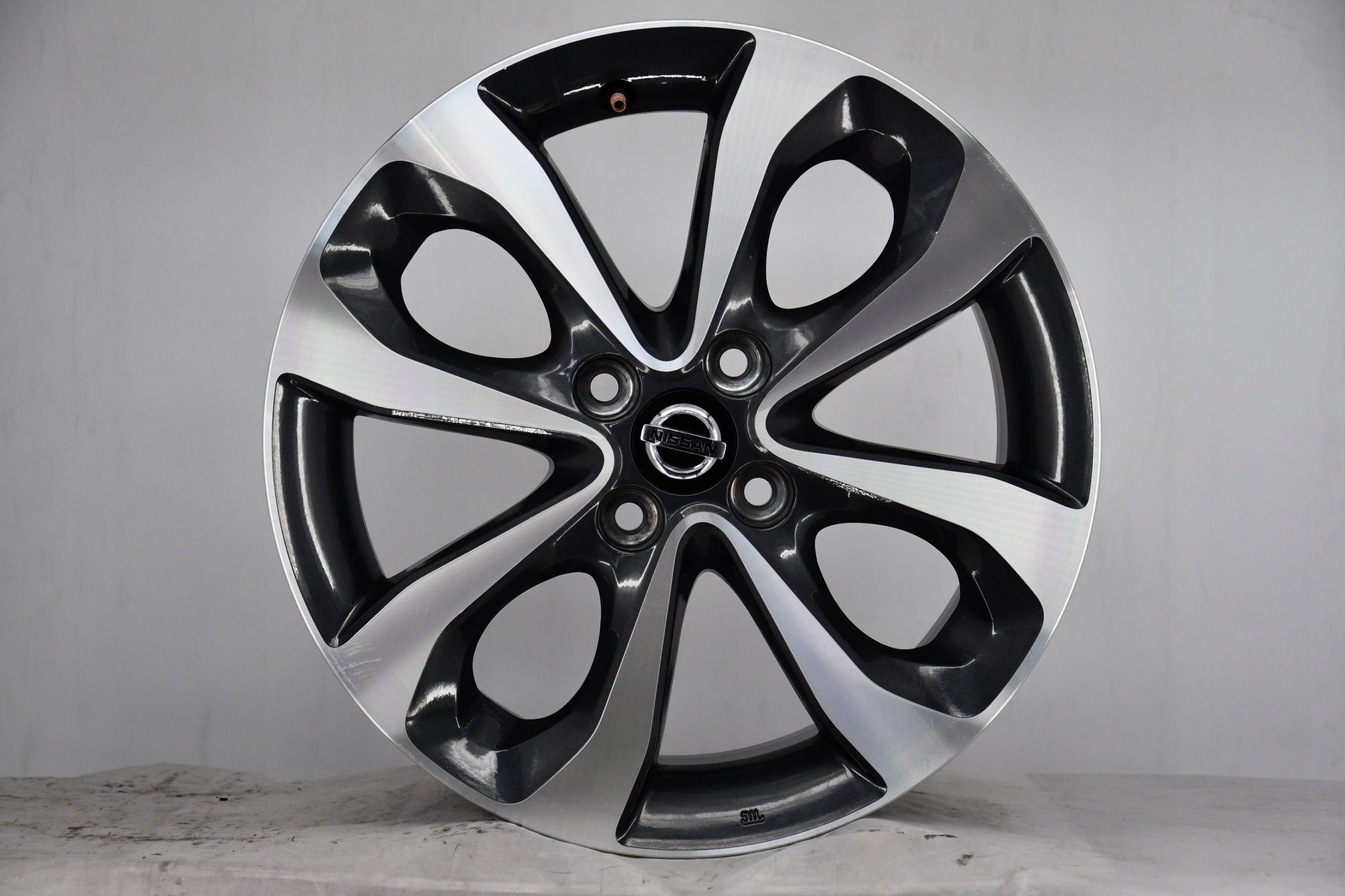 Alu Felge Nissan Altima Aluminum rim 16 Zoll 6.0J 4x100 55ET