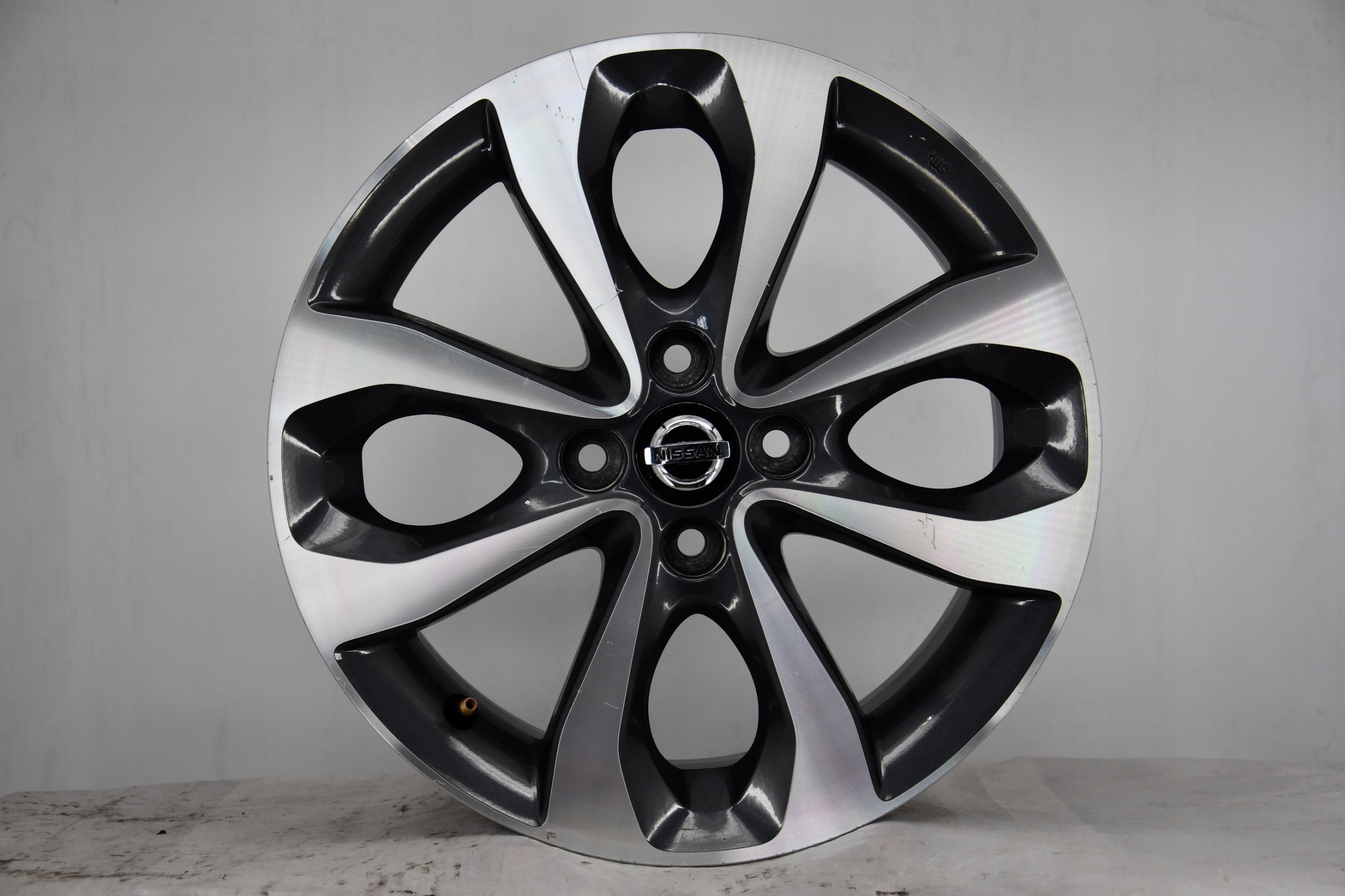 Alu Felge Nissan Altima Aluminum rim 16 Zoll 6.0J 4x100 55ET