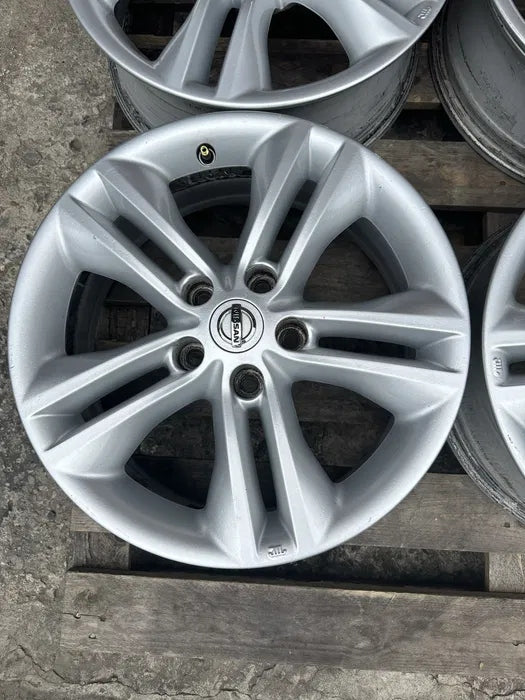 Alu Felge Nissan Qashqai Aluminum rim 17 Zoll 6.5J 5x114.3