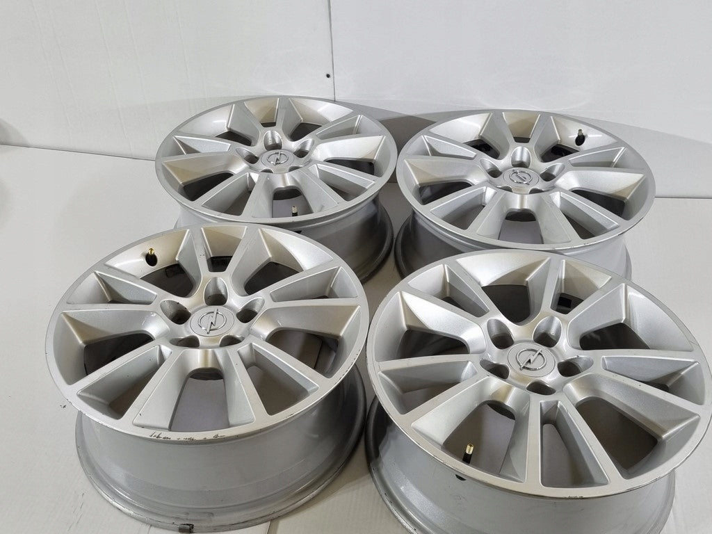 Alu Felge Opel Astra Zafira Aluminum rim 17 Zoll 7.0J 5x110 35ET 13120652