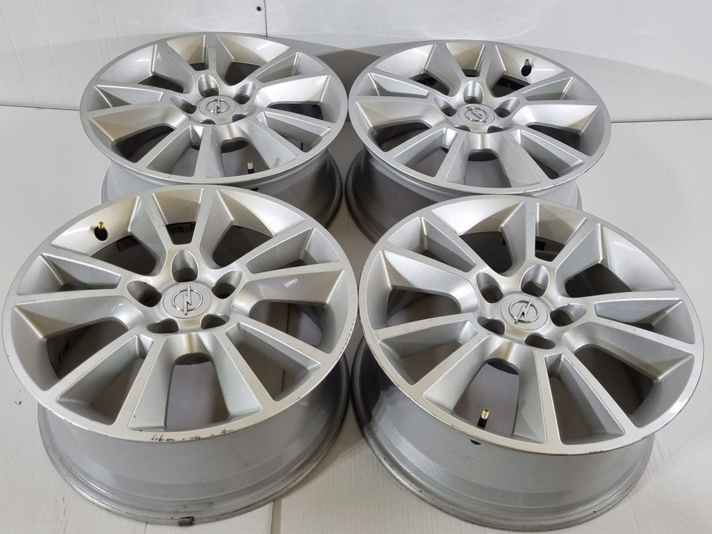 Alu Felge Opel Astra Zafira Aluminum rim 17 Zoll 7.0J 5x110 35ET 13120652