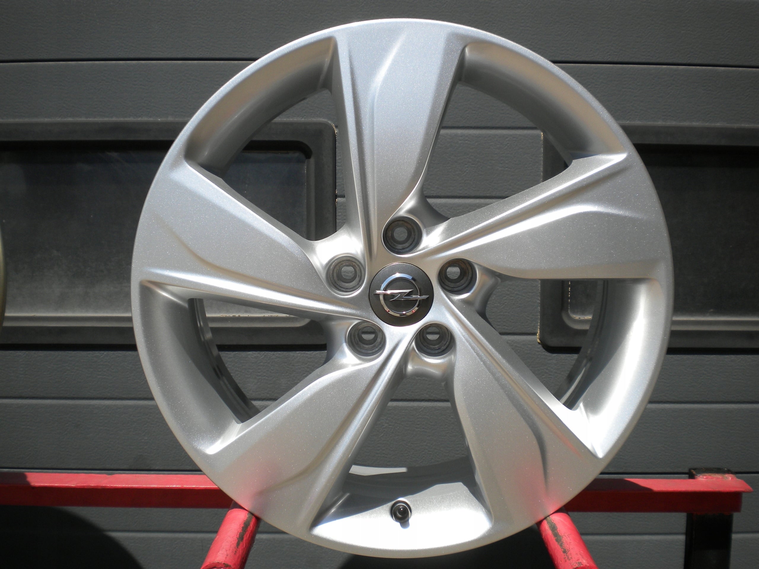 Alu Felge Opel Grandland Aluminum rim 18 Zoll 7.5J 5x108 49ET YP00064380