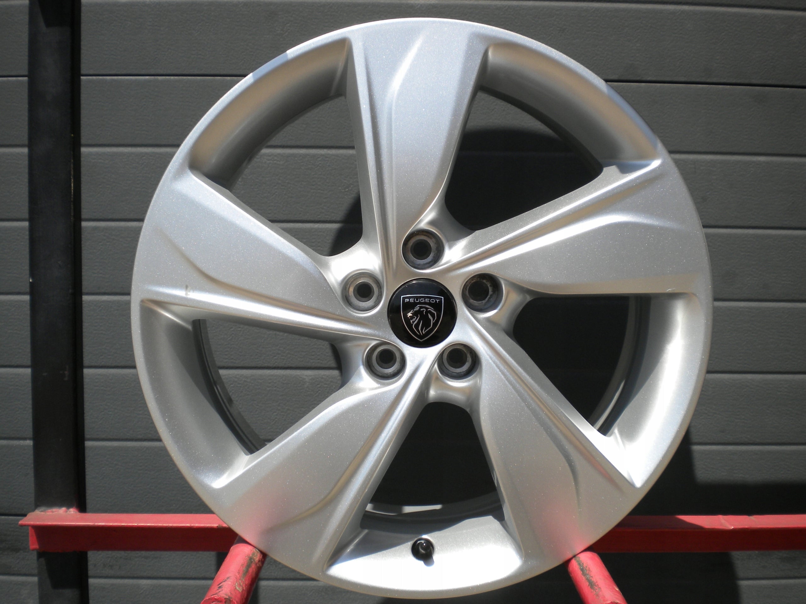 Alu Felge Opel Grandland Aluminum rim 18 Zoll 7.5J 5x108 49ET YP00064380