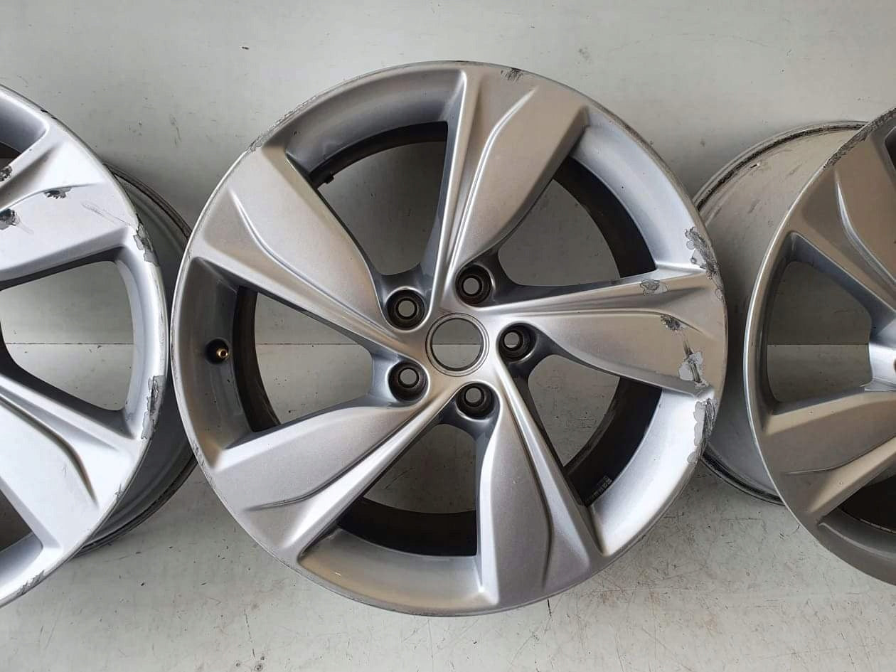 Alu Felge Opel Insignia Aluminum rim 18 Zoll 8.5J 5x115 49ET