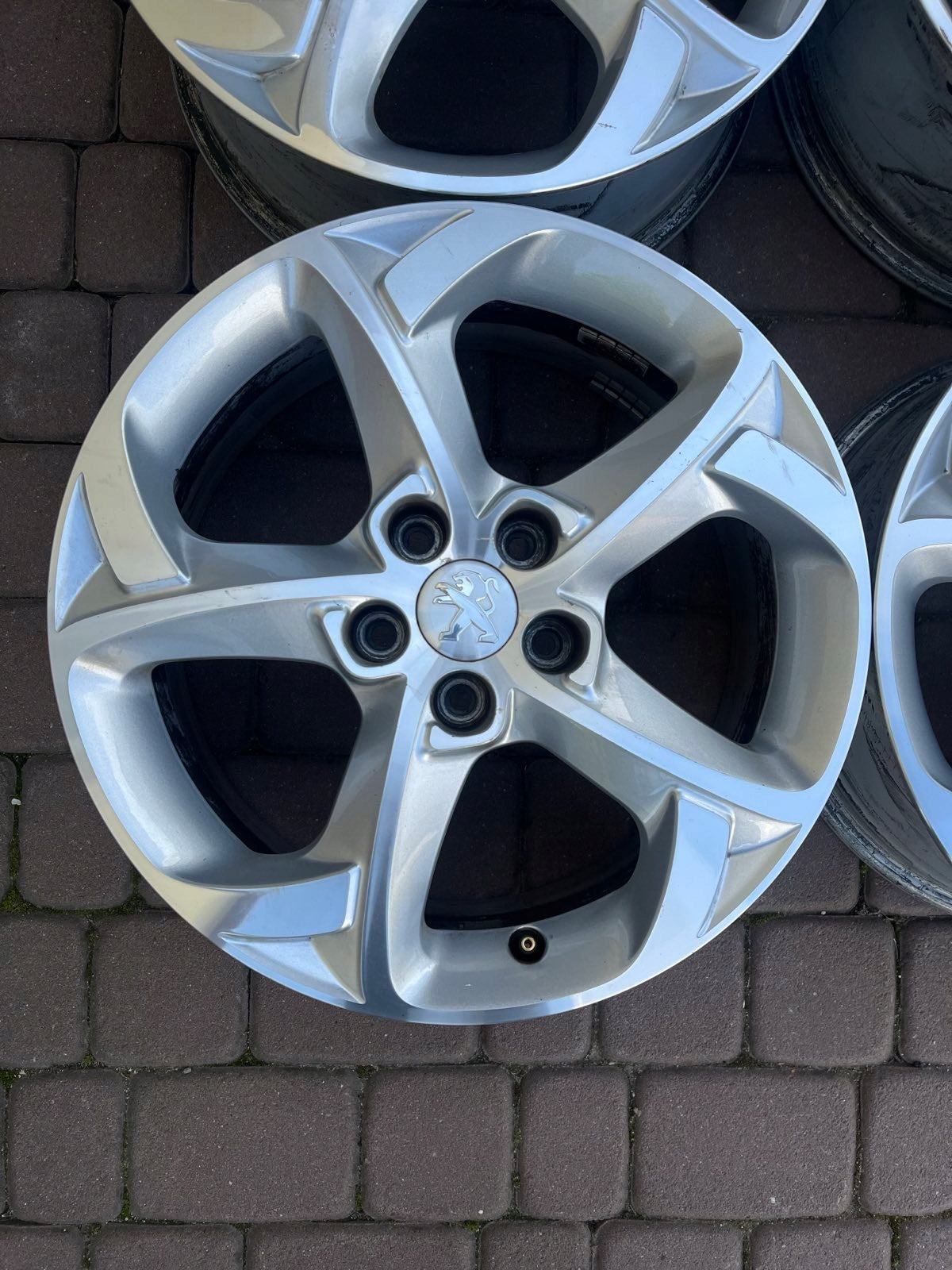 Alu Felge Peugeot 508 108 308 Aluminum rim 17 Zoll 7.0J 5x108