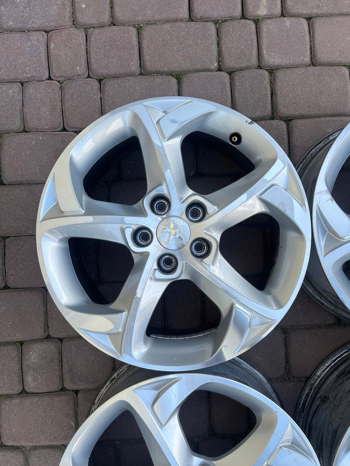 Alu Felge Peugeot 508 108 308 Aluminum rim 17 Zoll 7.0J 5x108