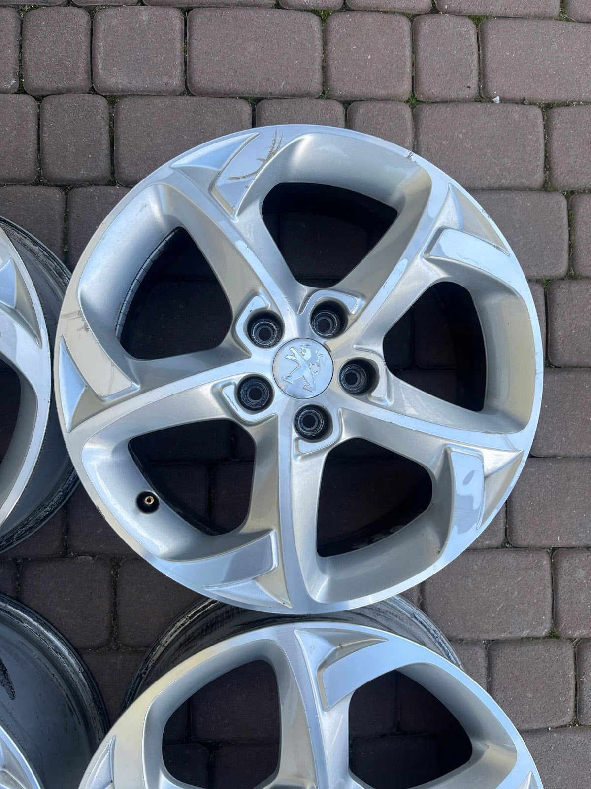 Alu Felge Peugeot 508 108 308 Aluminum rim 17 Zoll 7.0J 5x108