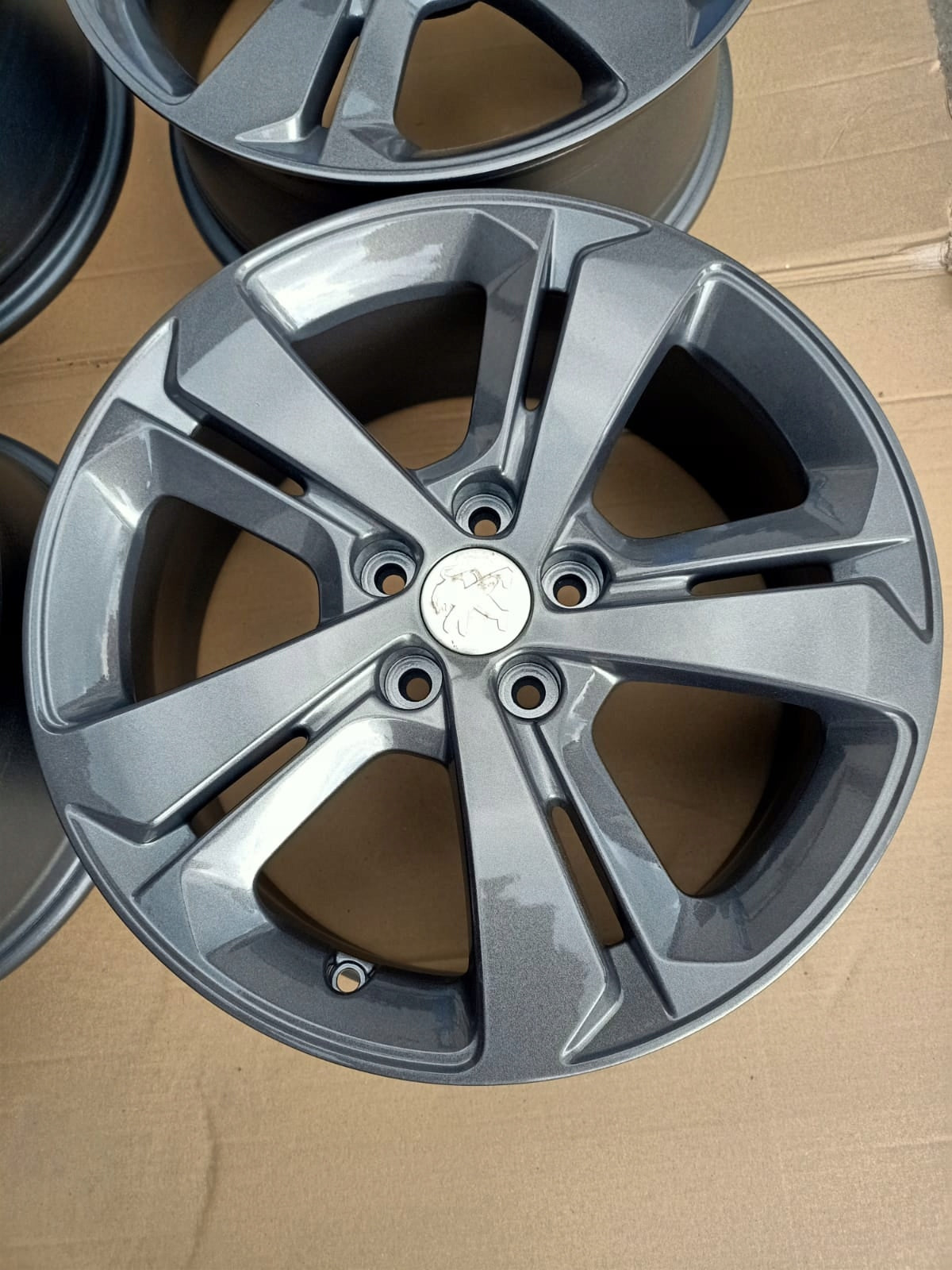 Alu Felge Peugeot 108 308 Aluminum rim 17 Zoll 7.5J 5x108 9677989777