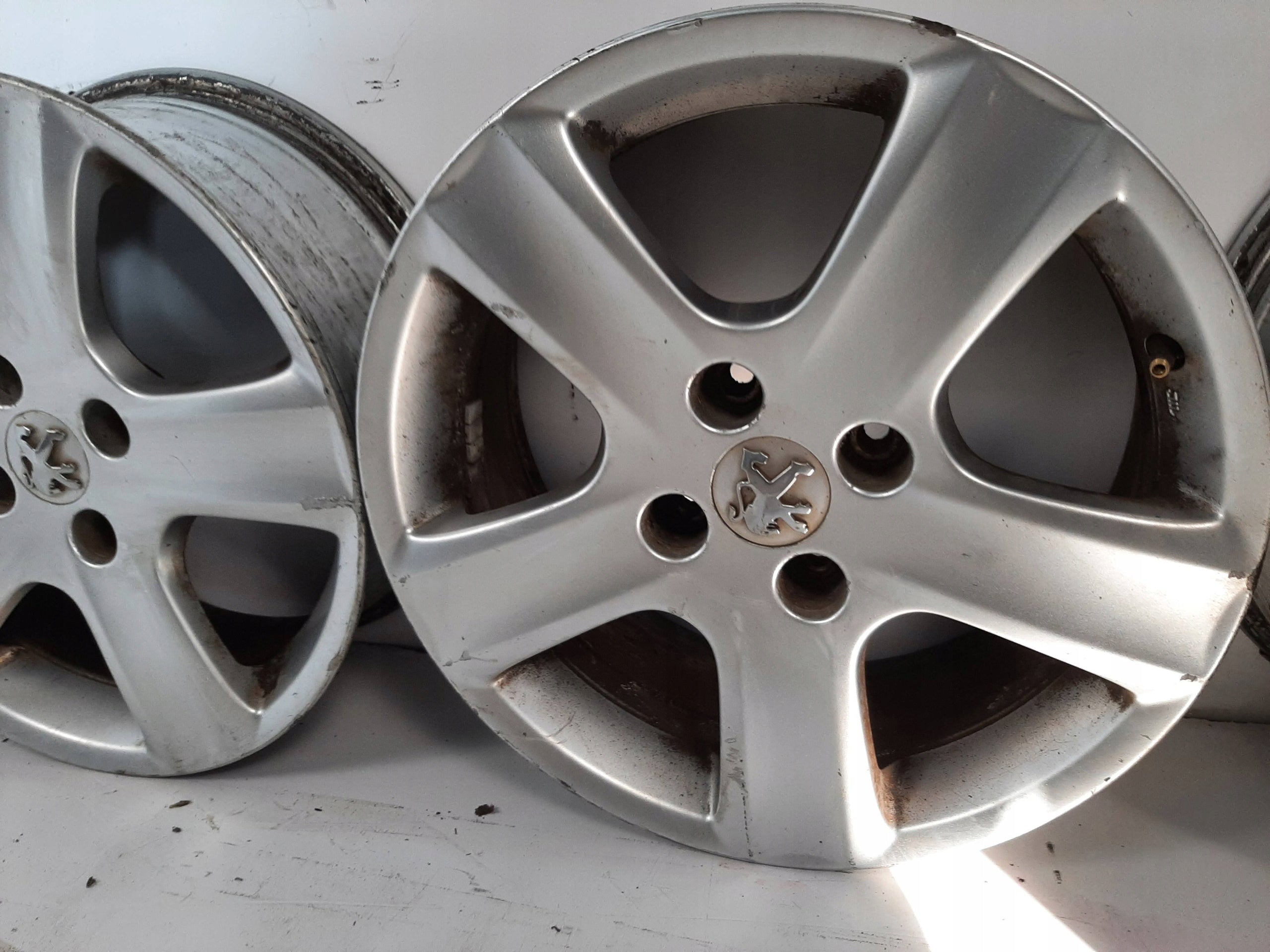 Alu Felge Peugeot 307 108 Aluminum rim 16 Zoll 6.5J 4x108 31ET